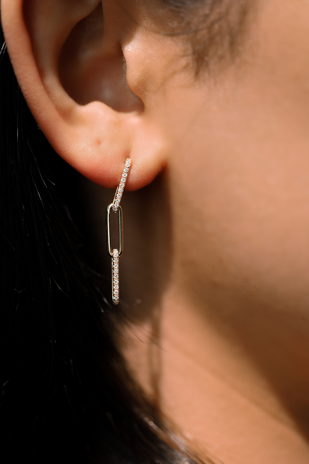 White Gold LINK Earrings 0.2 cts.