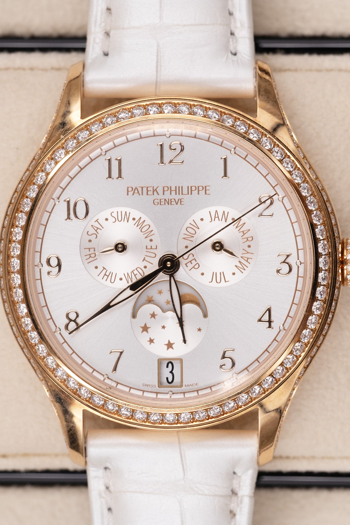 Patek Philippe Complications Annual Calendar Silvery Sunburst Dial on Leather Strap 4947R-001 Complete 2024