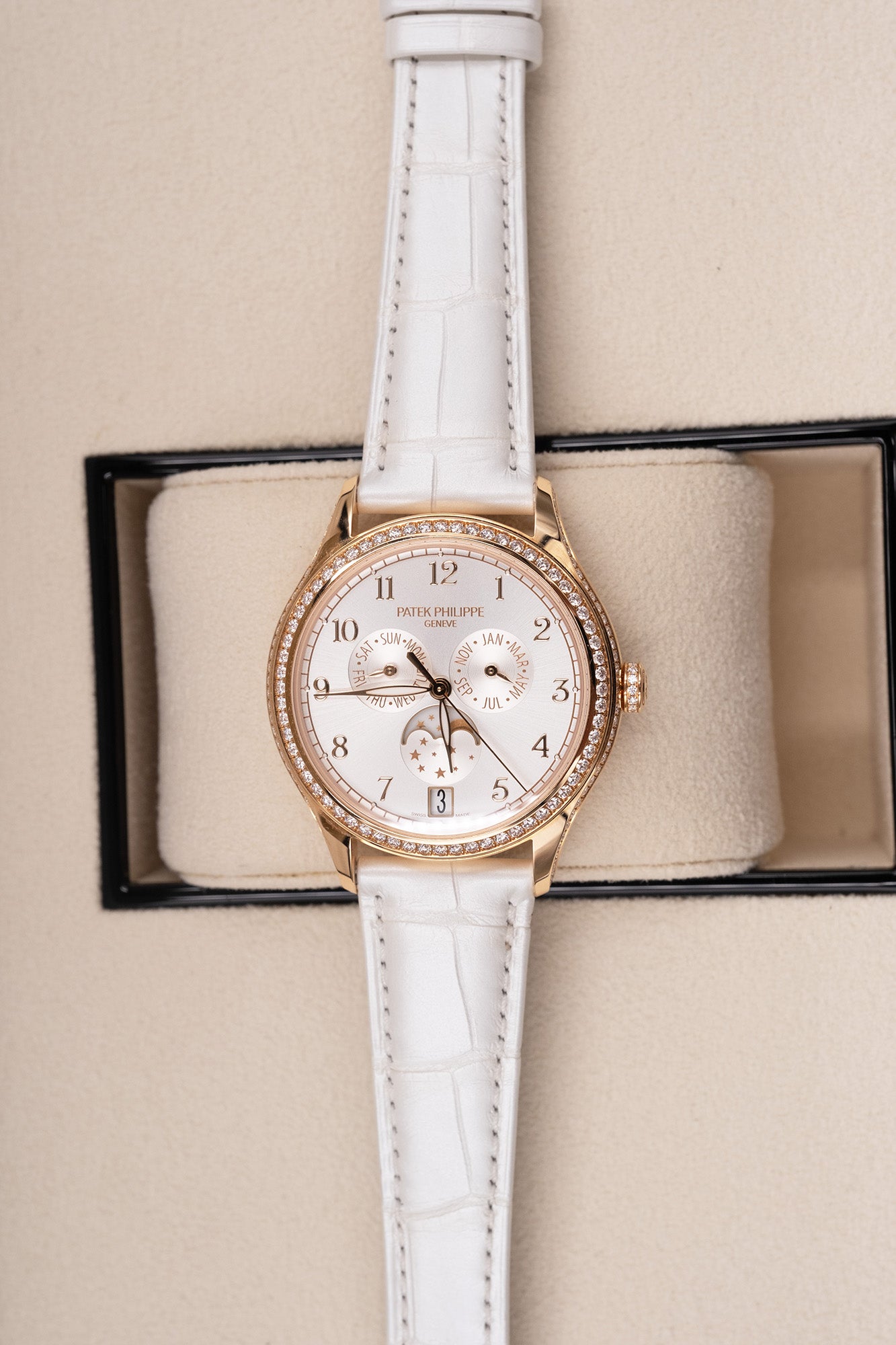 Patek Philippe Complications Annual Calendar Silvery Sunburst Dial on Leather Strap 4947R-001 Complete 2024