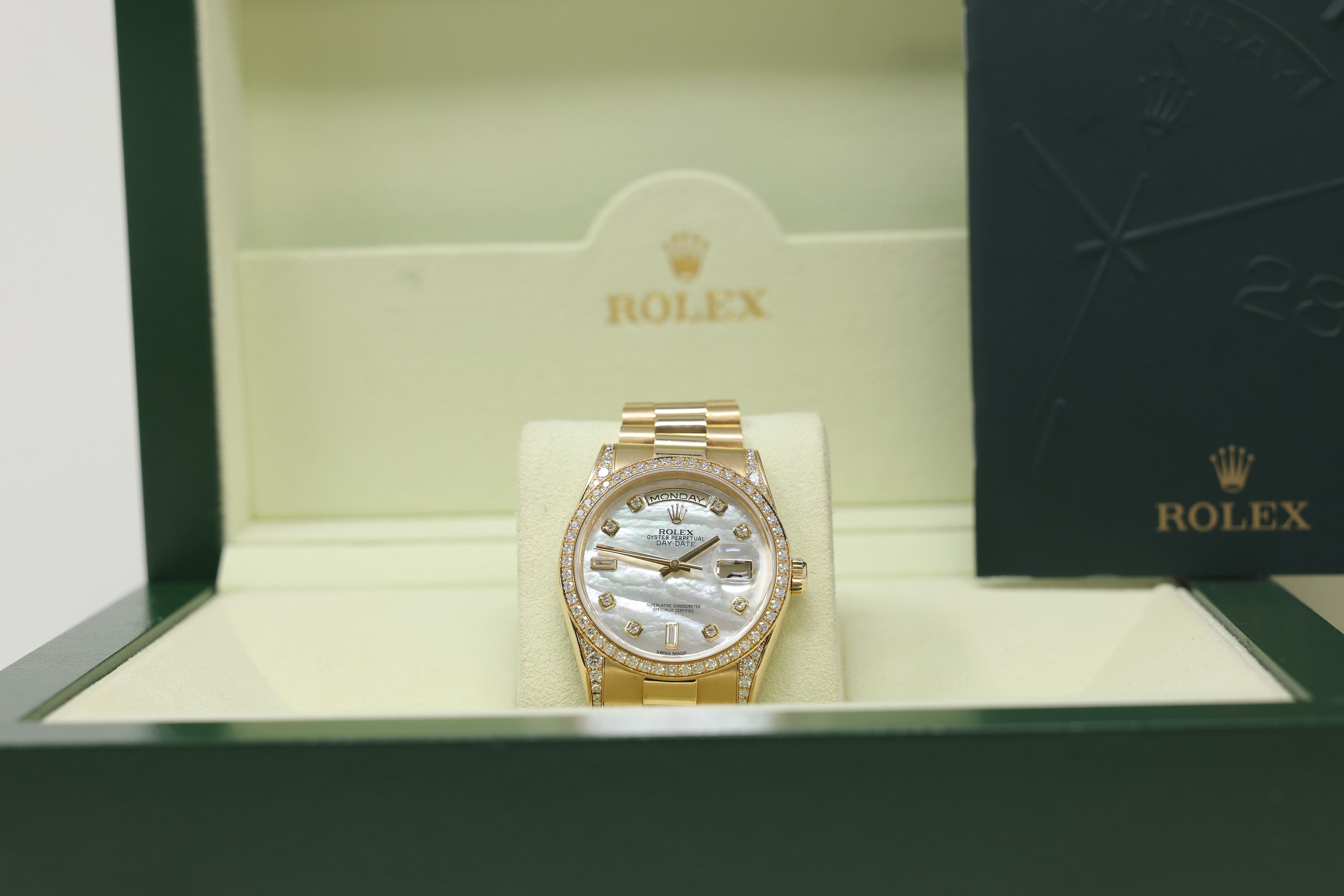 Rolex Day-Date MOP Diamond Dial on Presidential 118388 with Box