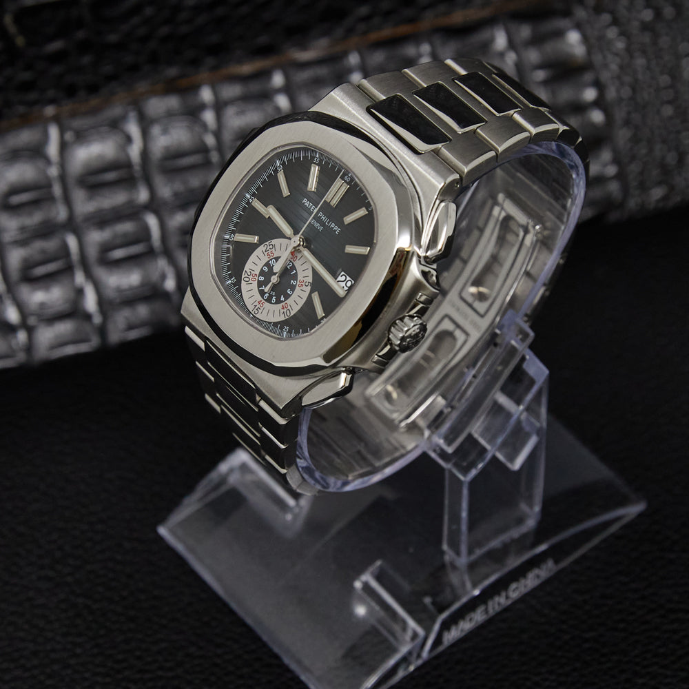 Patek Philippe Nautilus Blue Dial on Bracelet 5980/1A-001 Complete 2008