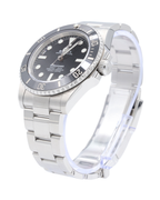 Rolex Submariner No-Date Black Dial on Oyster 124060 Complete 2020