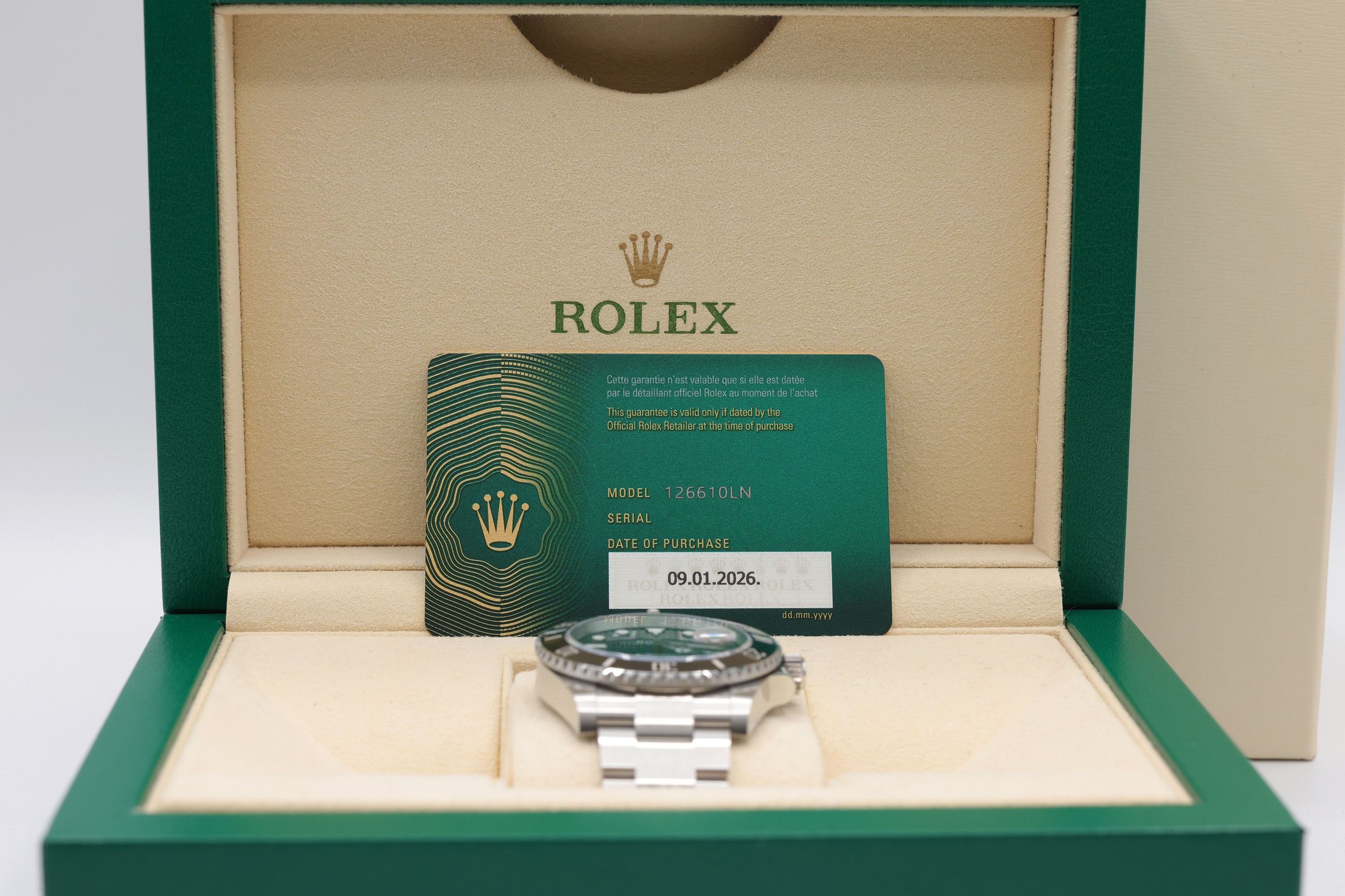 Rolex Submariner Black Dial on Oyster 126610LN Complete 2026