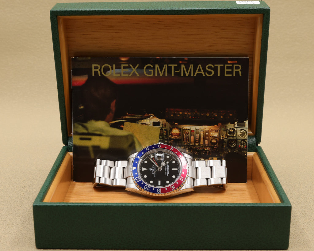 Rolex GMT-Master II Pepsi Black Dial on Oyster 16710 with Box 2005