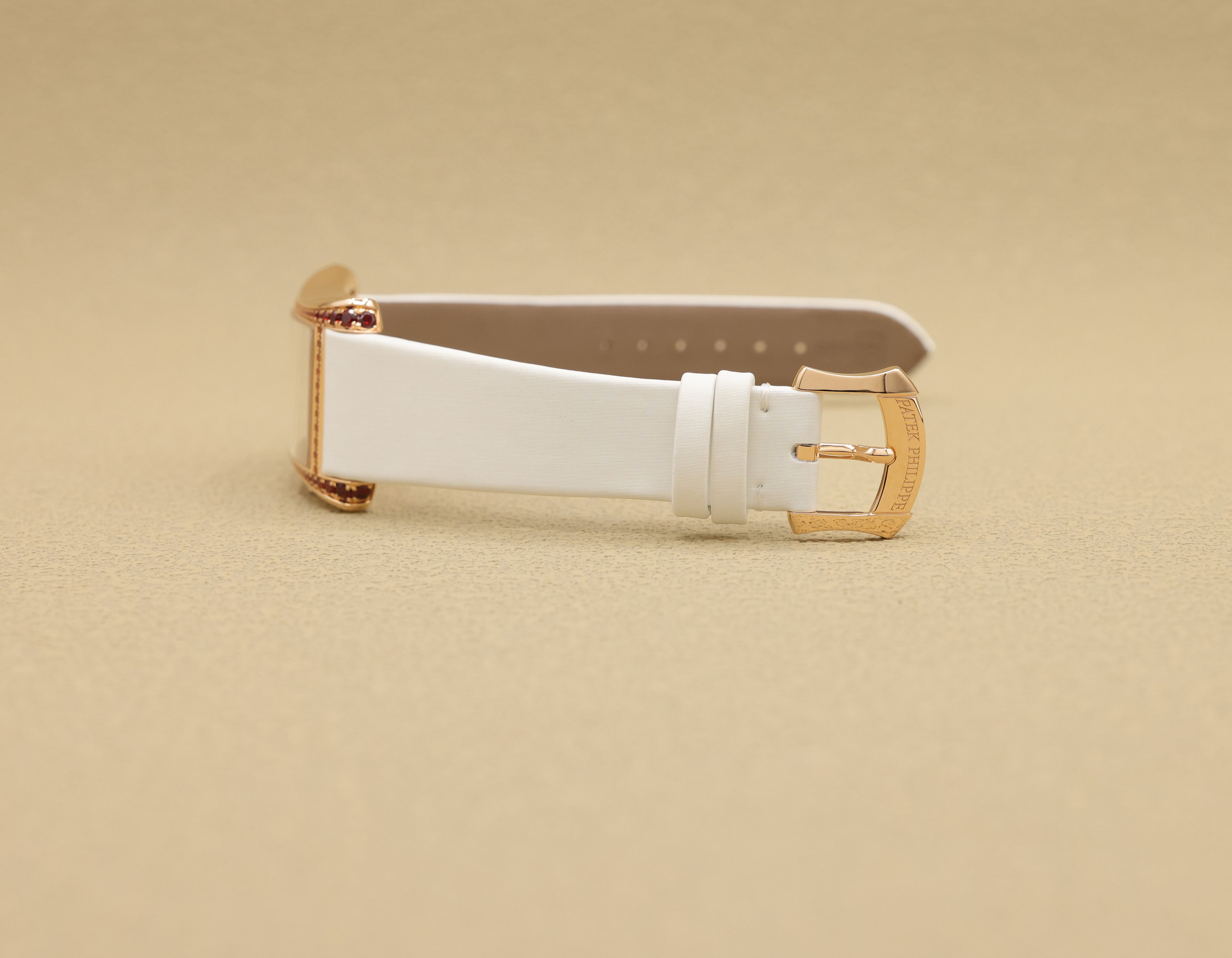Patek Philippe Gondolo Serata Zebra Motif Dial on Calfskin, satinated finish, brushed white 4962/200R-010 Complete 2026
