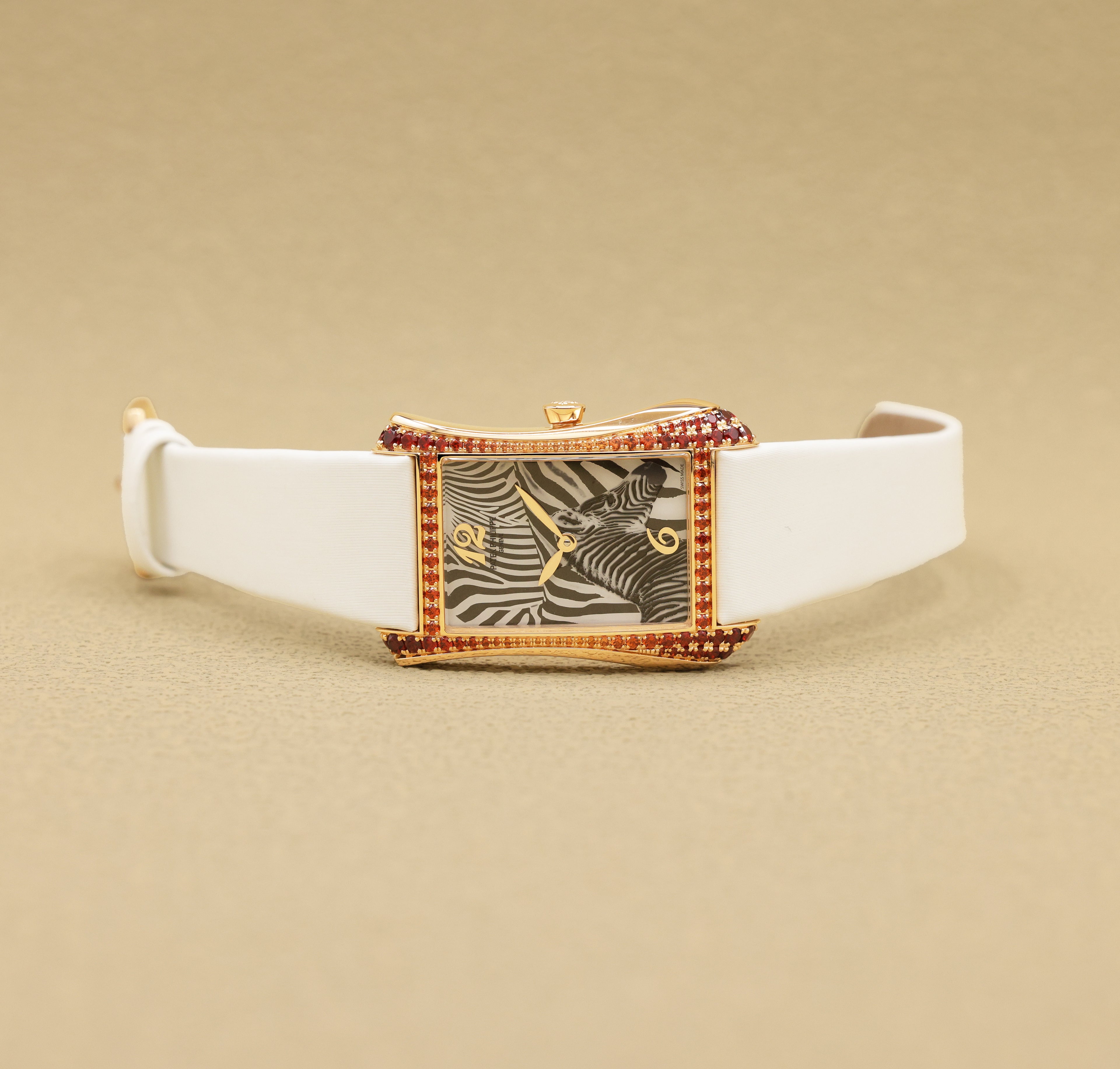 Patek Philippe Gondolo Serata Zebra Motif Dial on Calfskin, satinated finish, brushed white 4962/200R-010 Complete 2026