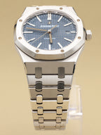Audemars Piguet Royal Oak Selfwinding Blue Dial on Bracelet 15400ST.OO.1220ST.03 Archives 2017