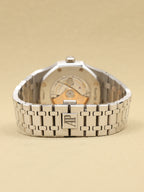 Audemars Piguet Royal Oak Selfwinding Blue Dial on Bracelet 15400ST.OO.1220ST.03 Archives 2017