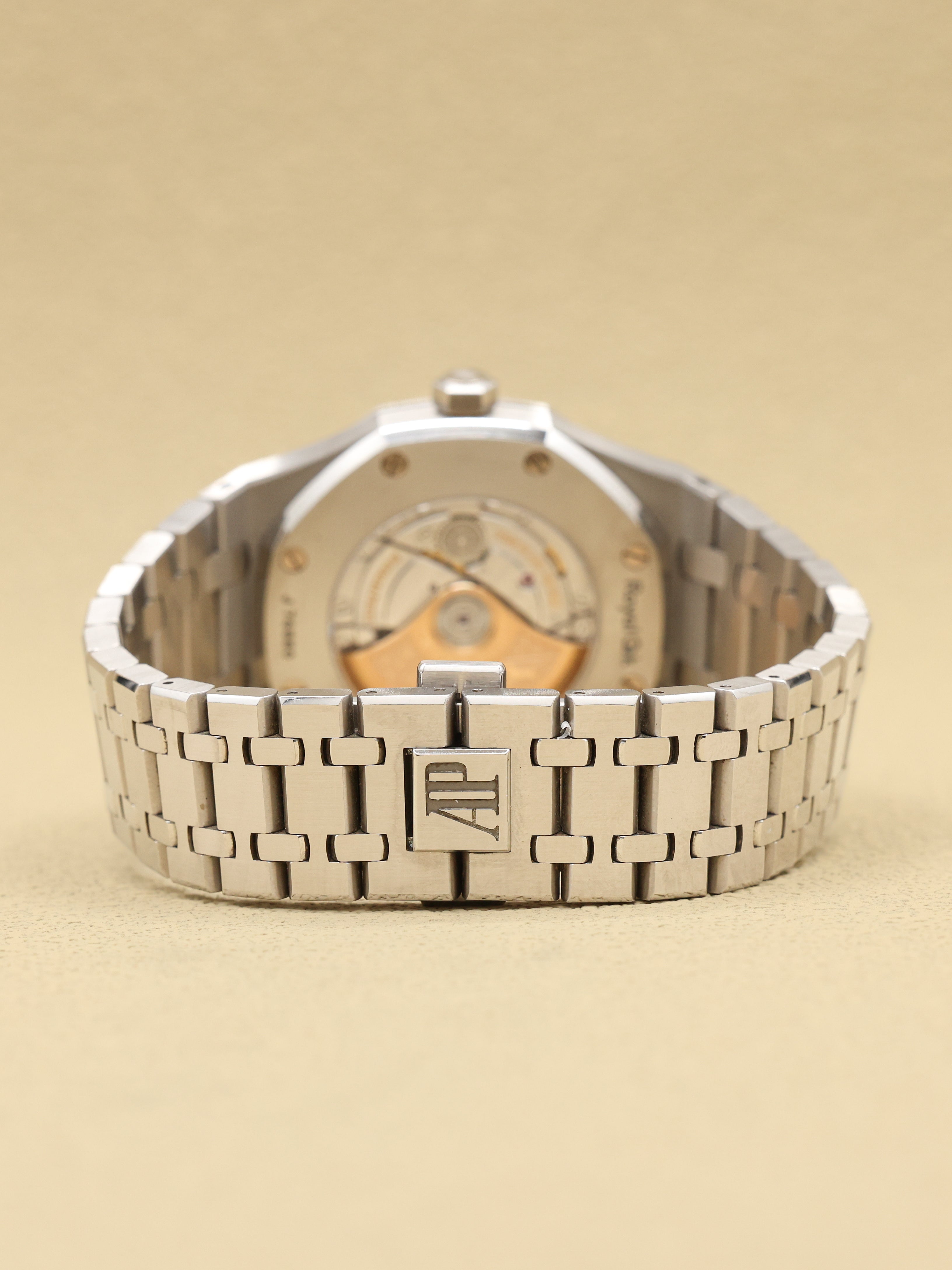 Audemars Piguet Royal Oak Selfwinding Blue Dial on Bracelet 15400ST.OO.1220ST.03 Archives 2017