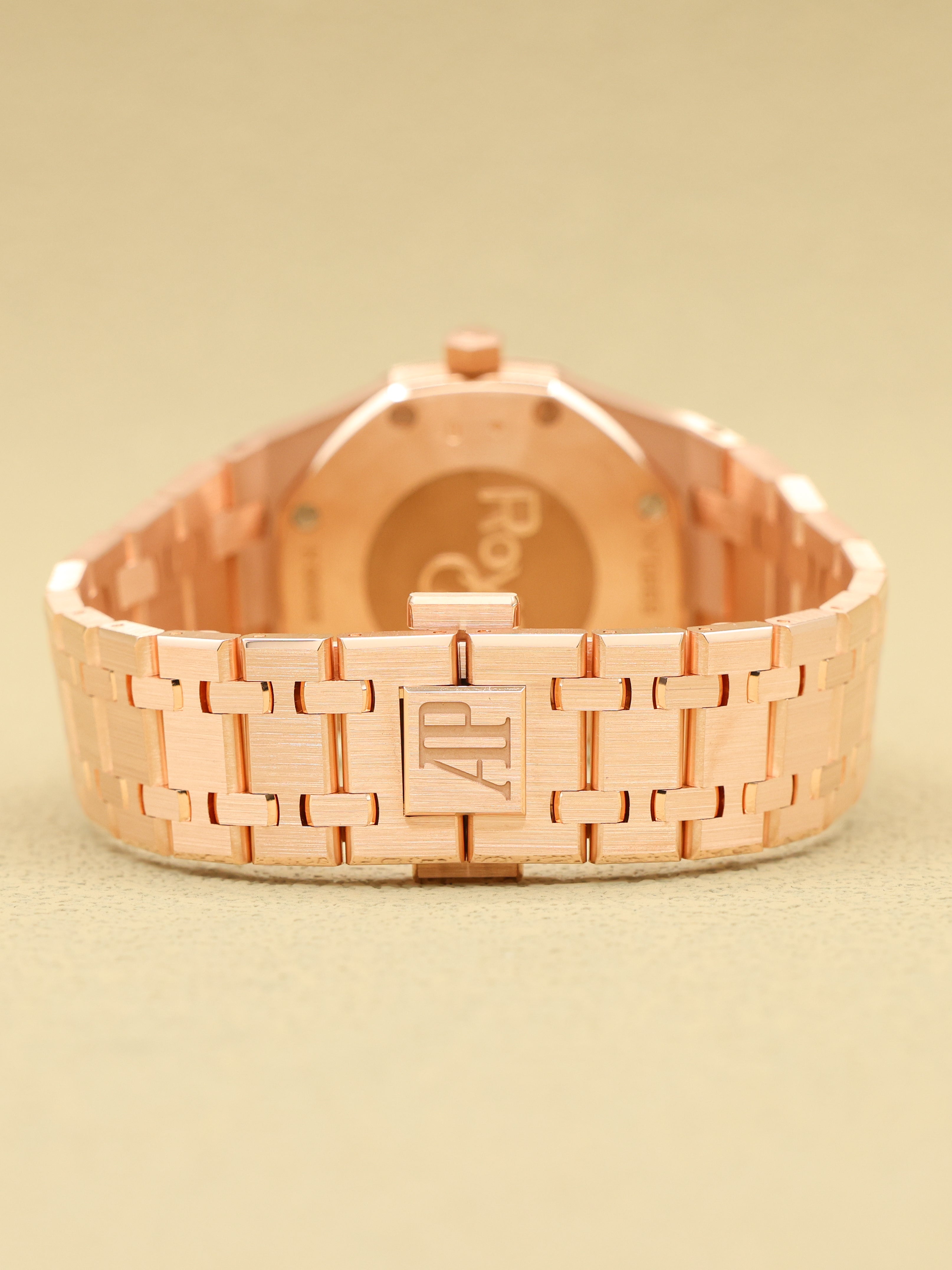 Audemars Piguet Royal Oak Quartz Ladies Silver Dial on Rose Gold Bracelet 67651OR.ZZ.D010CA.01 Papers 2014