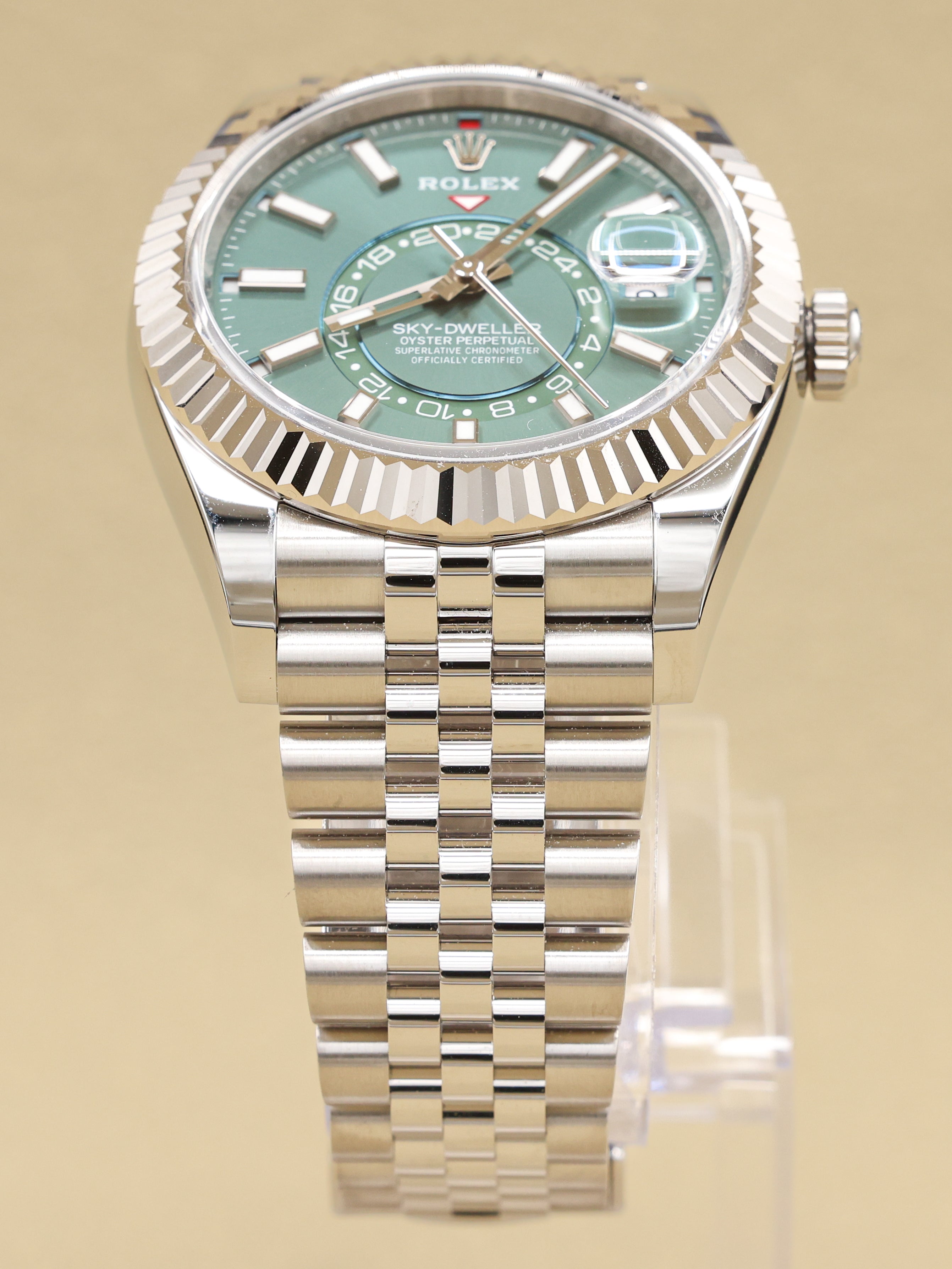 Rolex SkyDweller Mint Green Dial on Jubilee 336934 Complete 2026