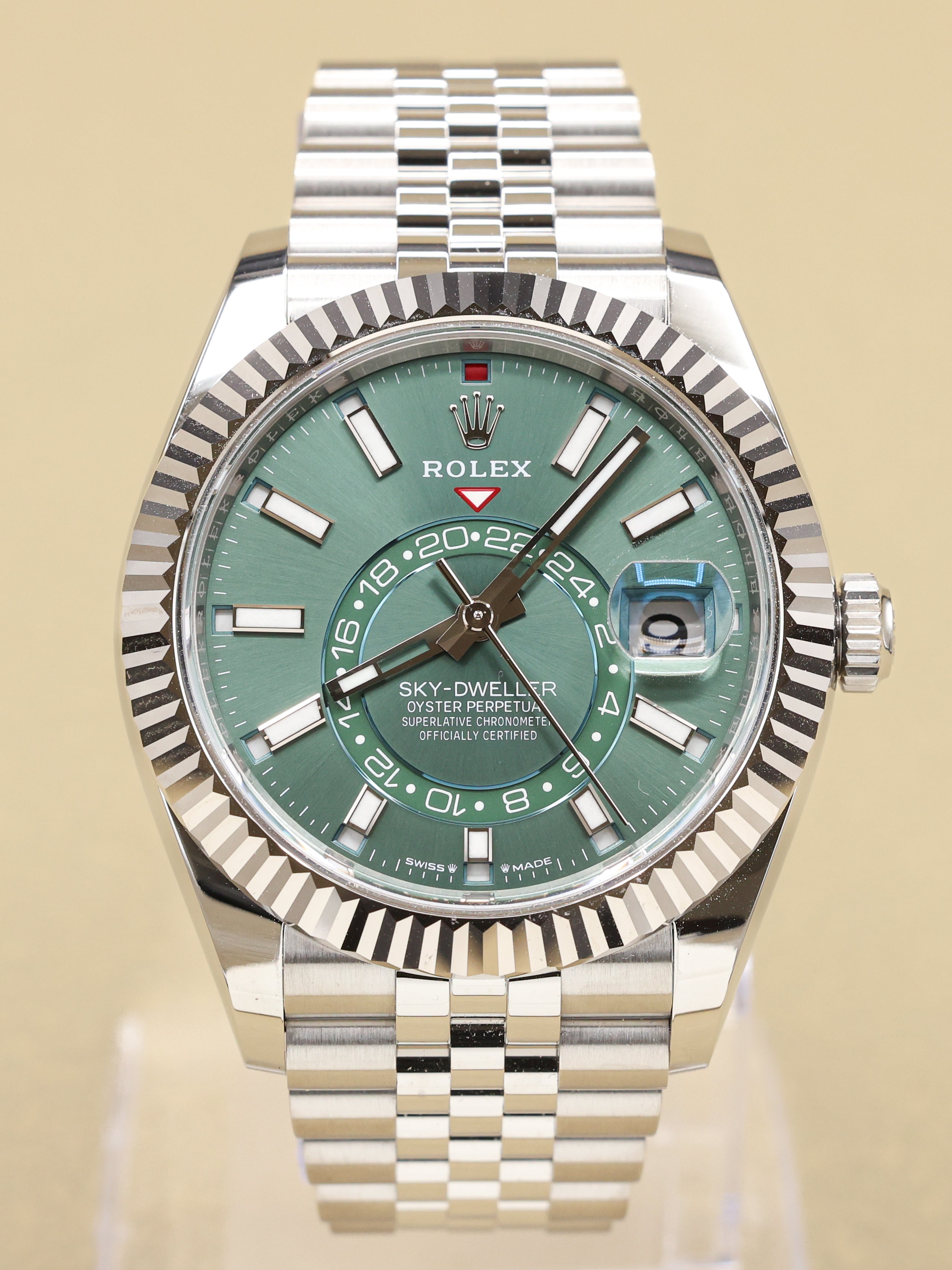 Rolex SkyDweller Mint Green Dial on Jubilee 336934 Complete 2026