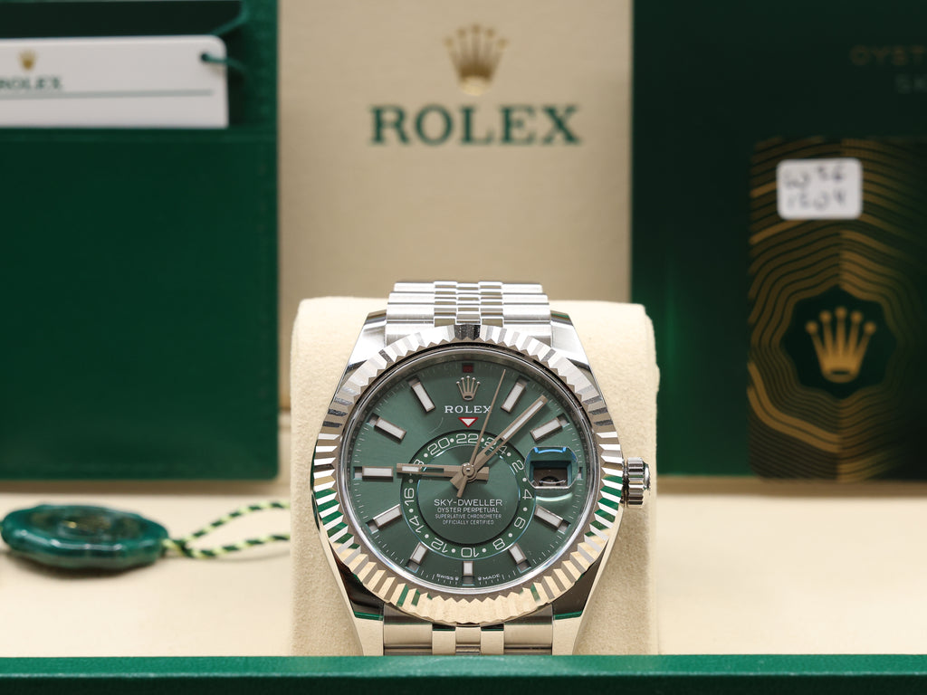 Rolex SkyDweller Mint Green Dial on Jubilee 336934 Complete 2026