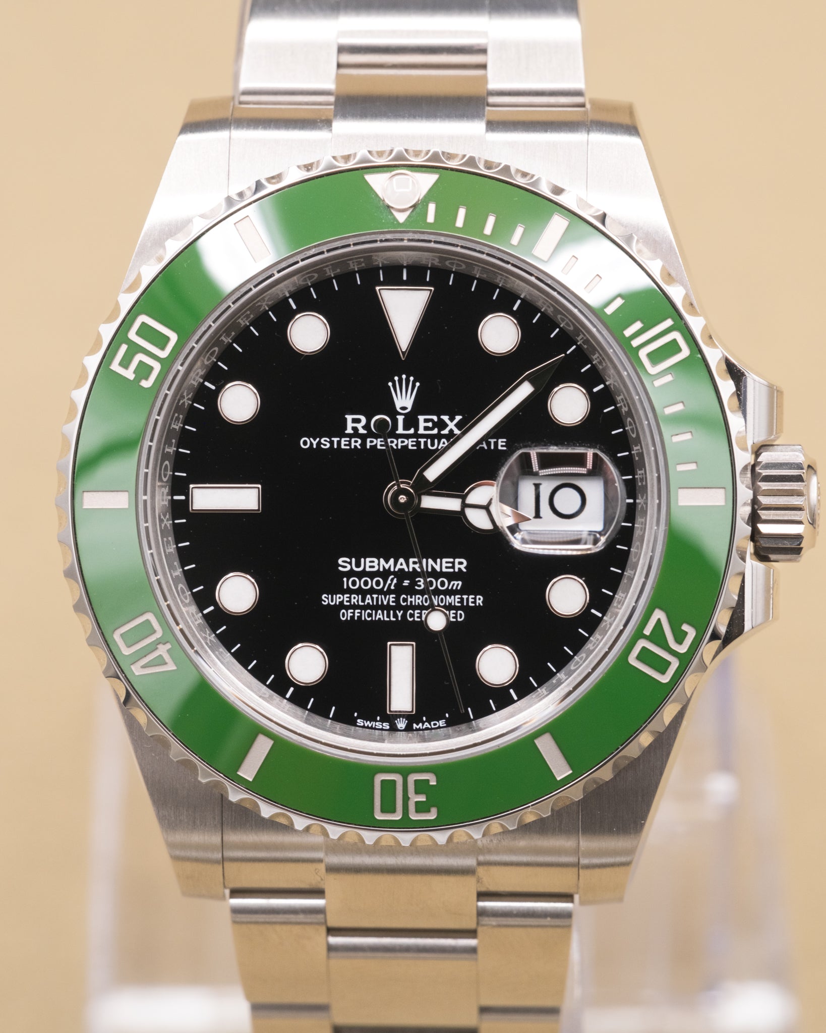Rolex Submariner Black Dial on Oyster 126610LV Complete 2024