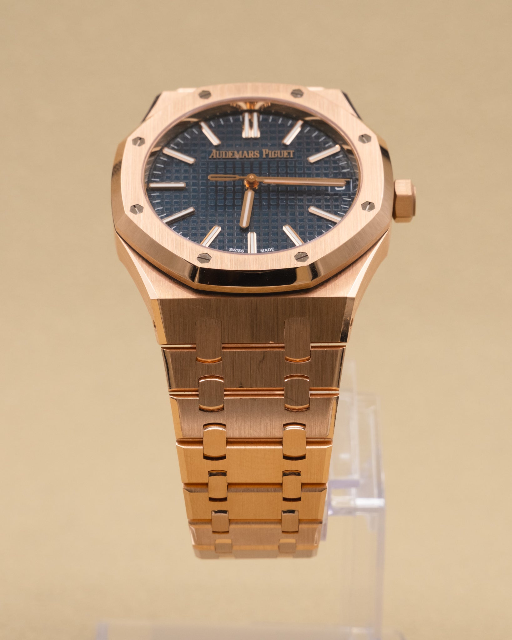 Audemars Piguet Royal Oak Blue Dial on Rose Gold 15510OR.OO.1320OR.03 Complete