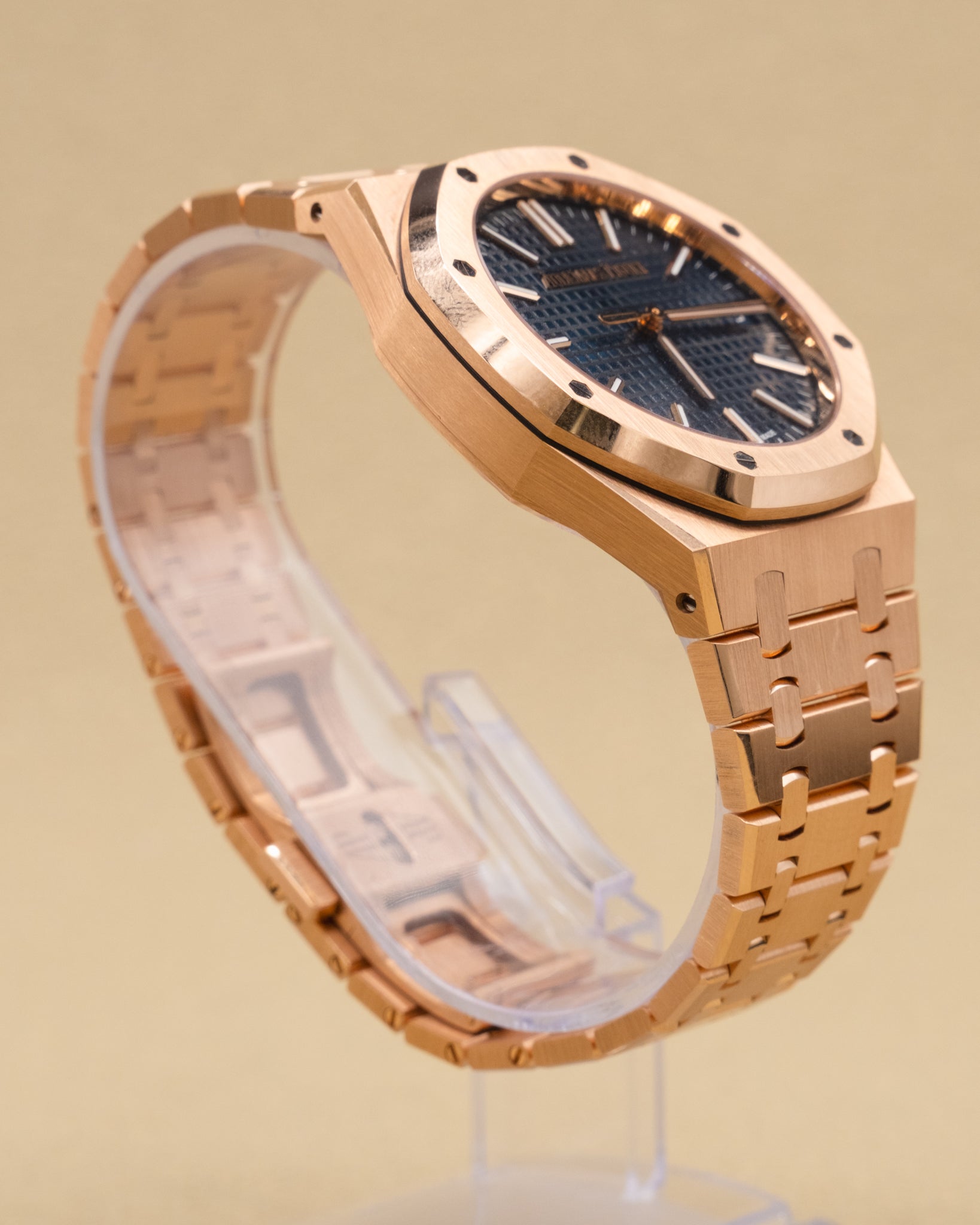 Audemars Piguet Royal Oak Blue Dial on Rose Gold 15510OR.OO.1320OR.03 Complete