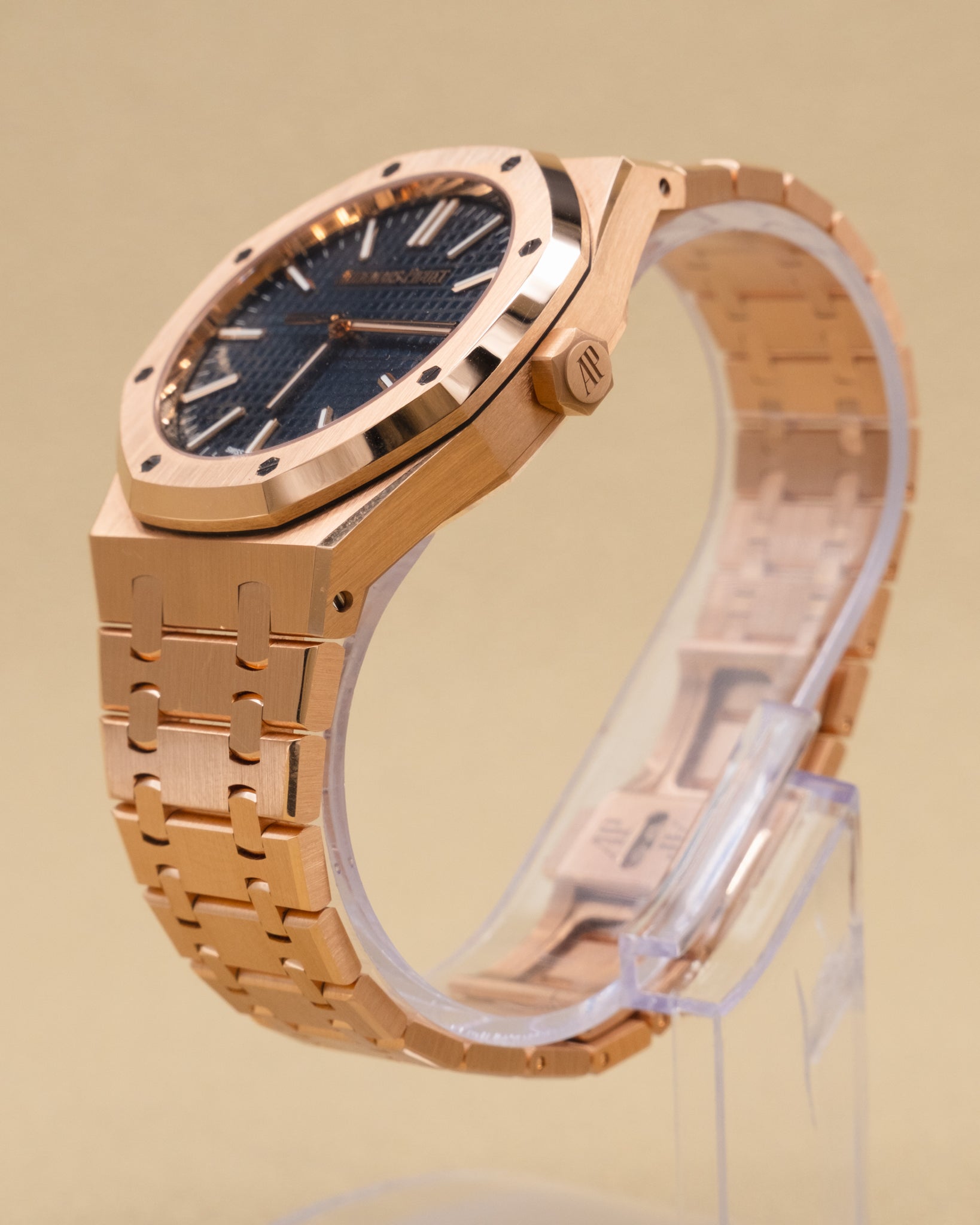 Audemars Piguet Royal Oak Blue Dial on Rose Gold 15510OR.OO.1320OR.03 Complete