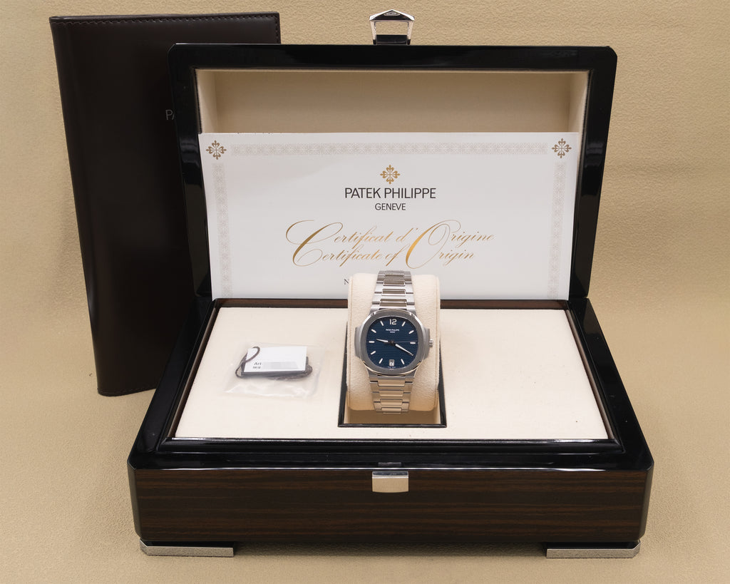 Patek Philippe Ladies Nautilus Blue Opaline Dial on Bracelet 7118/1A-001 Complete 2024