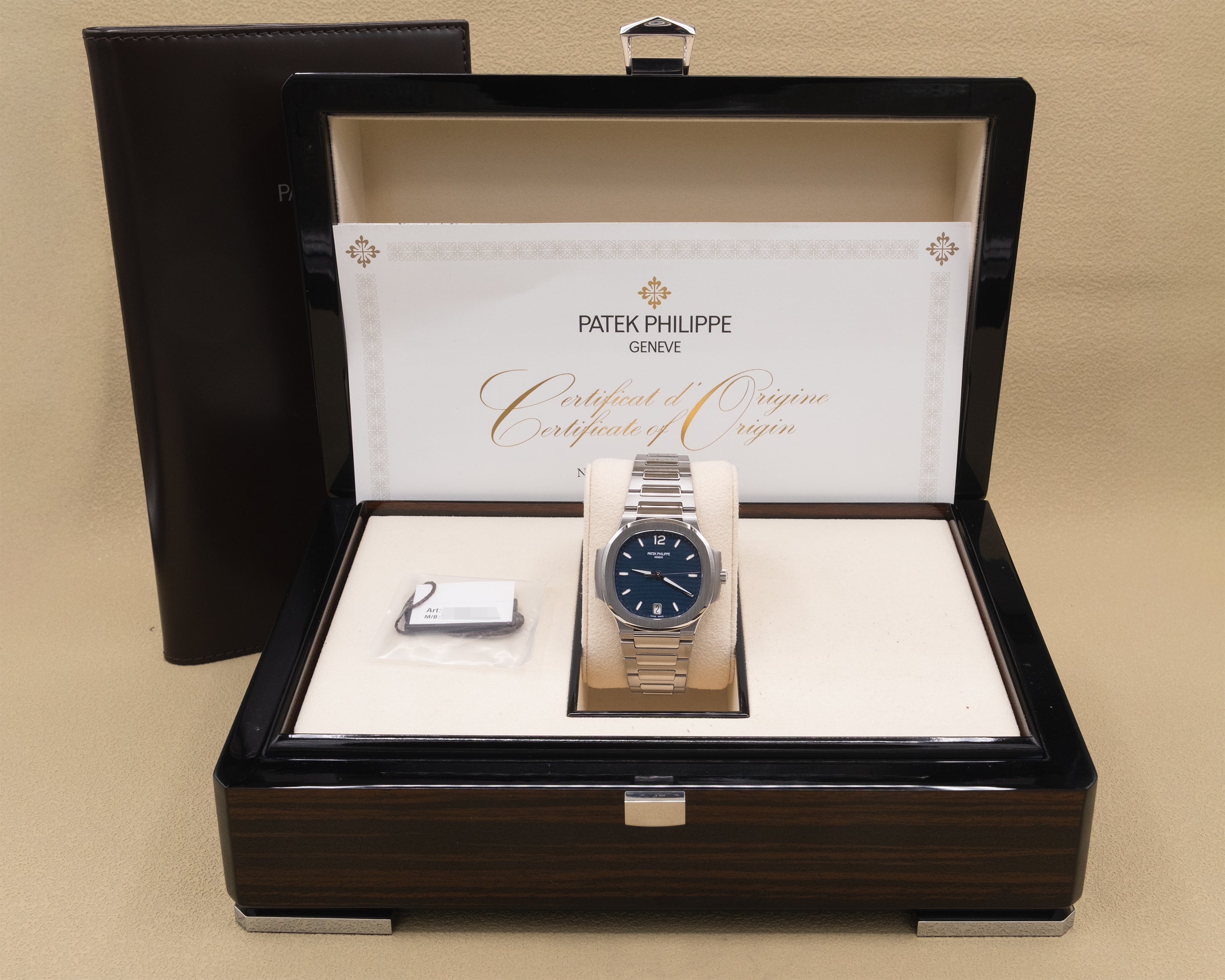 Patek Philippe Ladies Nautilus Blue Opaline Dial on Bracelet 7118/1A-001 Complete 2024