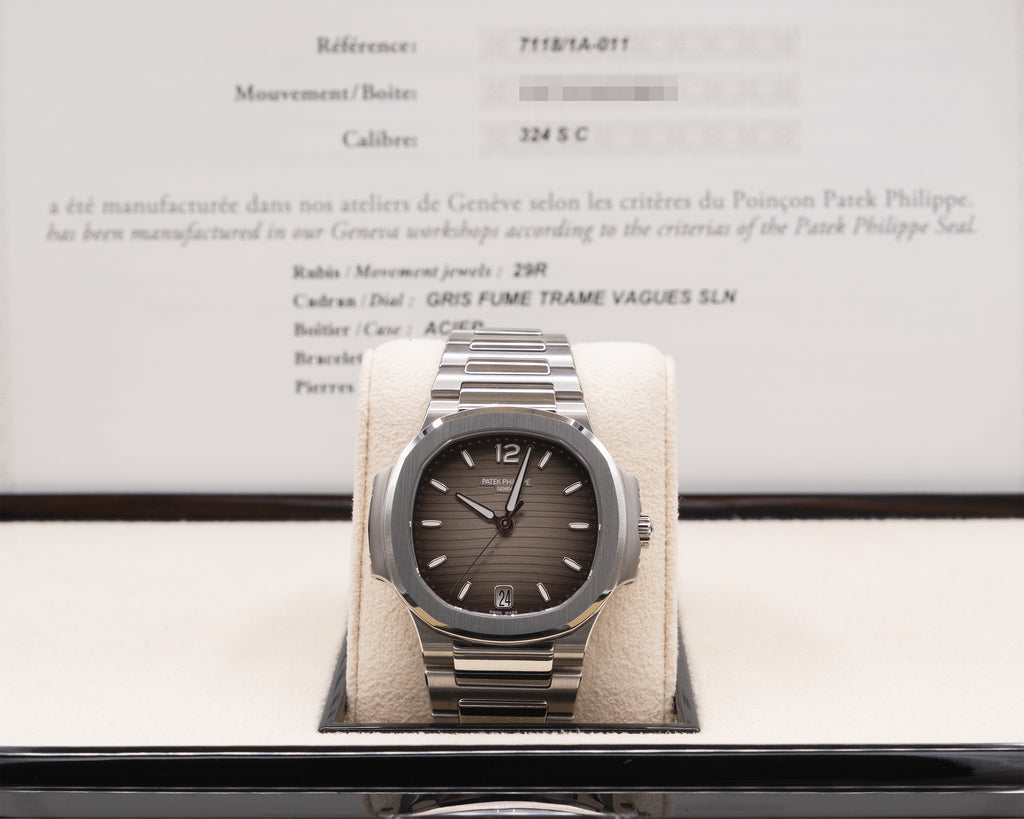 Patek Philippe Ladies Nautilus Smoke Gray Dial on Bracelet 7118/1A-011 Complete 2022