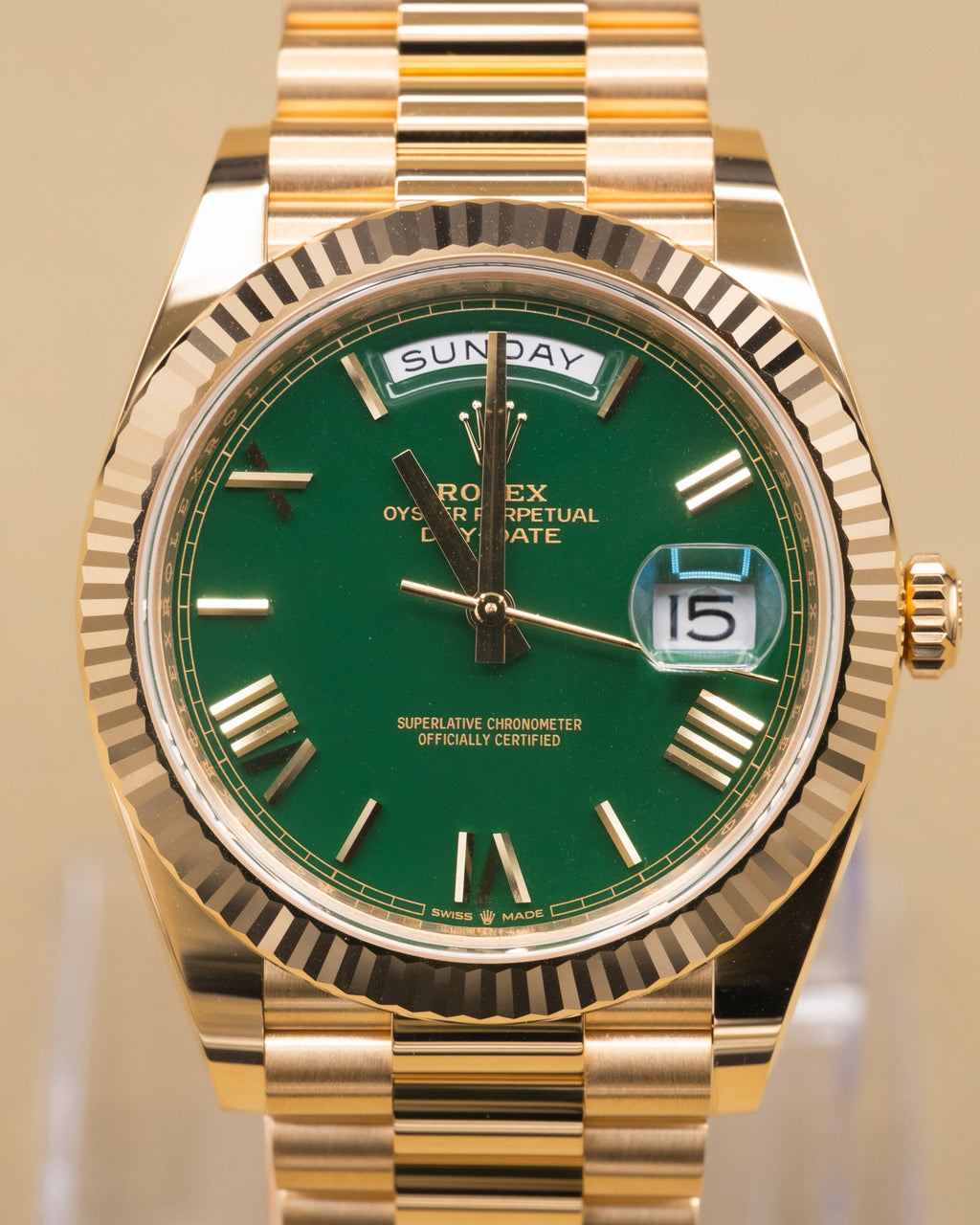Rolex Day-Date 40 Green Roman Dial on President 228238 Complete 2026