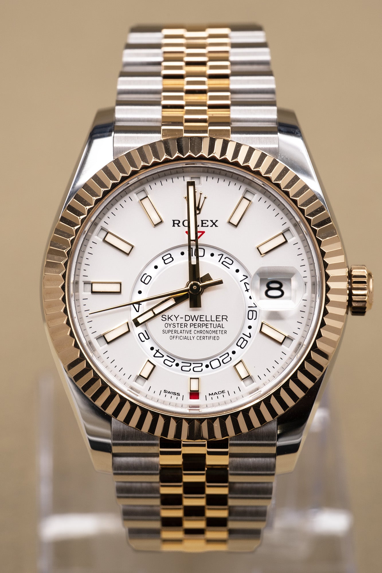 Rolex SkyDweller White Dial on Jubilee 326933 Complete 2021