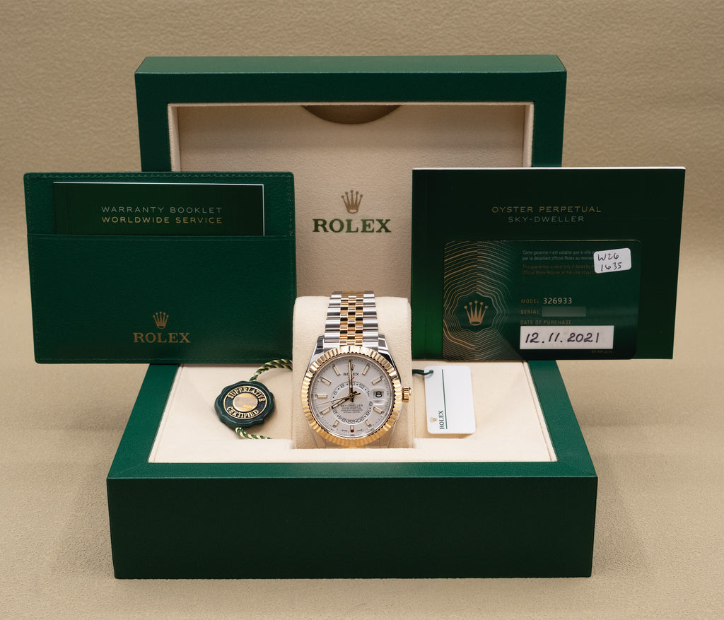 Rolex SkyDweller White Dial on Jubilee 326933 Complete 2021