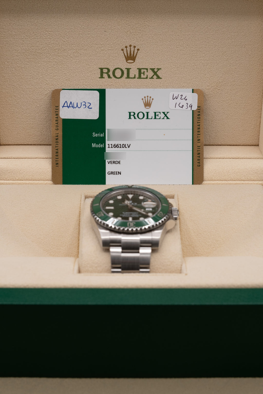 Rolex Submariner Hulk Green Dial on Oyster 116610LV Complete 2015