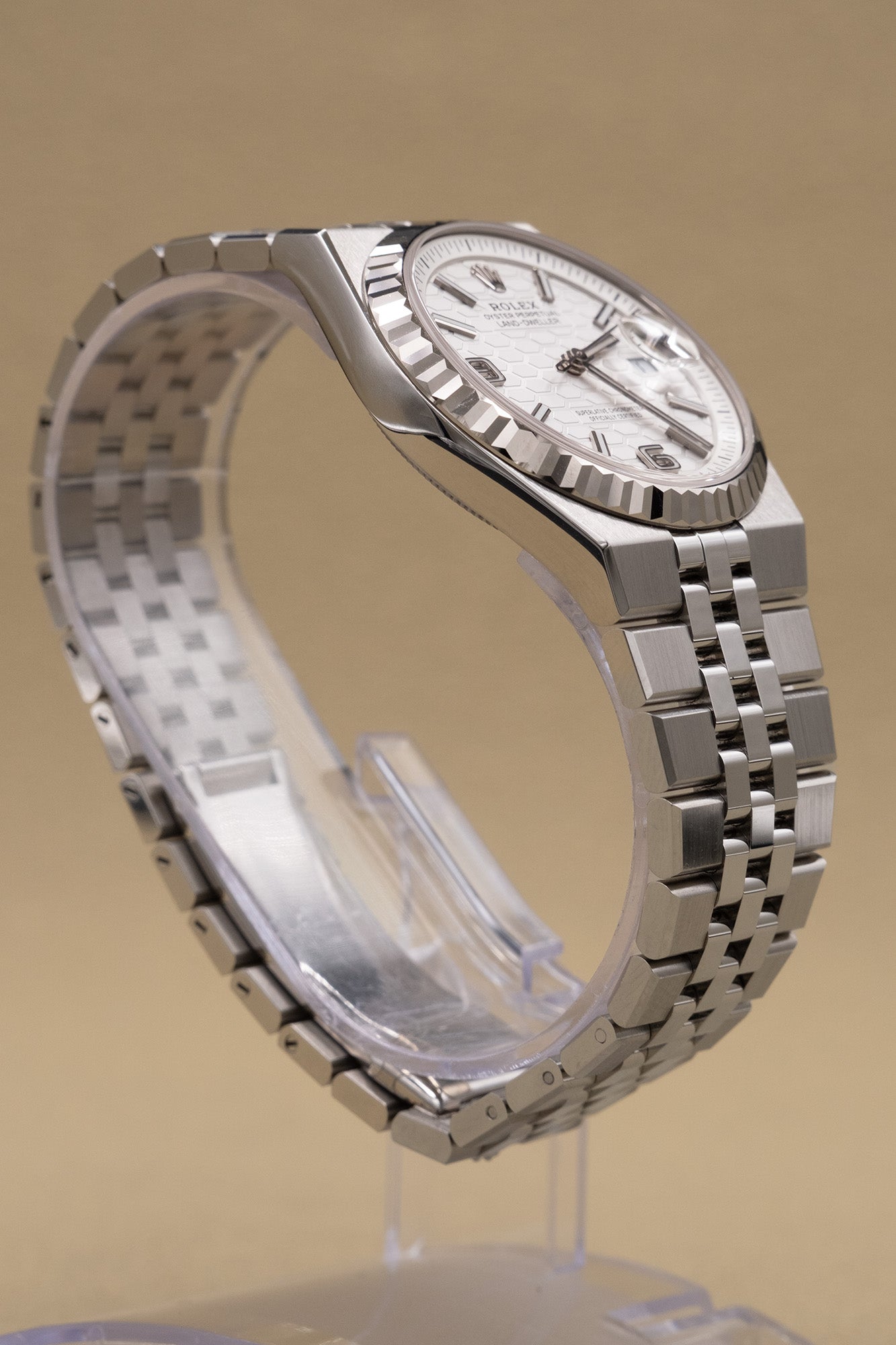 Rolex Land-Dweller 36 White Honeycomb Dial on Flat Jubilee 127234 Complete 2025