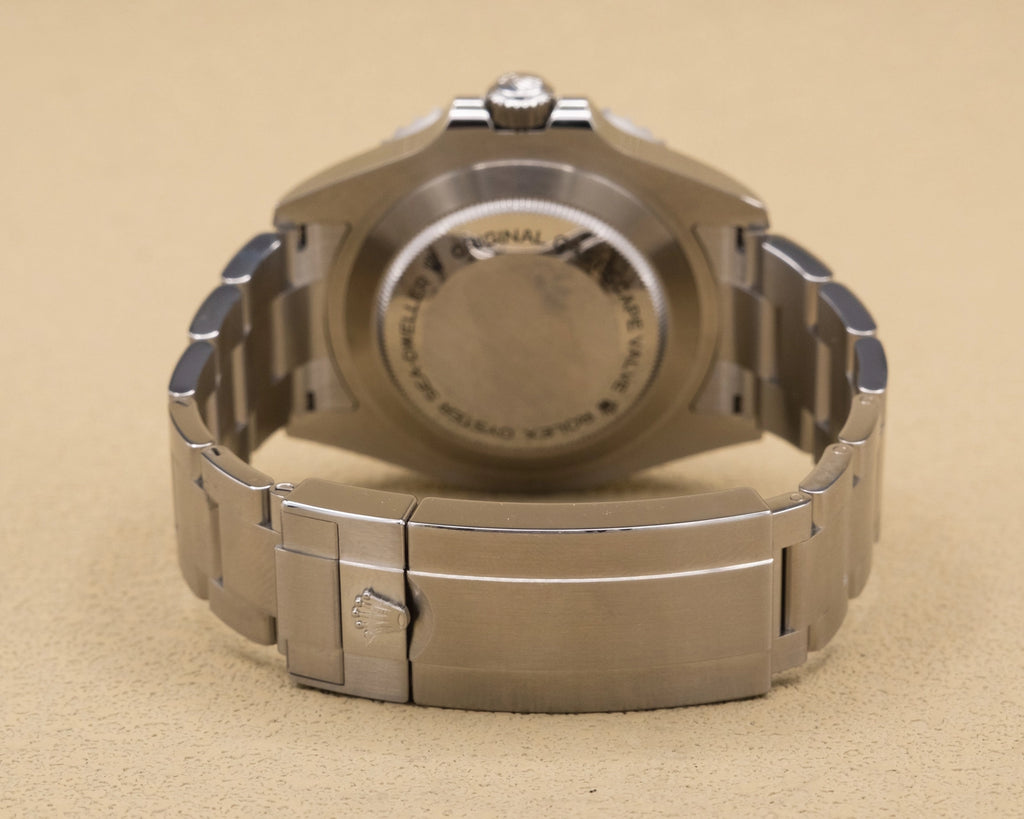 Rolex Sea-Dweller 43 Black Dial on Oyster 126600 Complete 2023