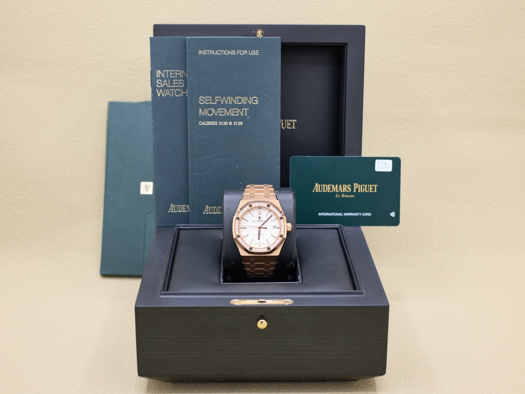 Audemars Piguet Royal Oak Selfwinding White Dial on Bracelet 15451OR.ZZ.1256OR.01 Complete 2021
