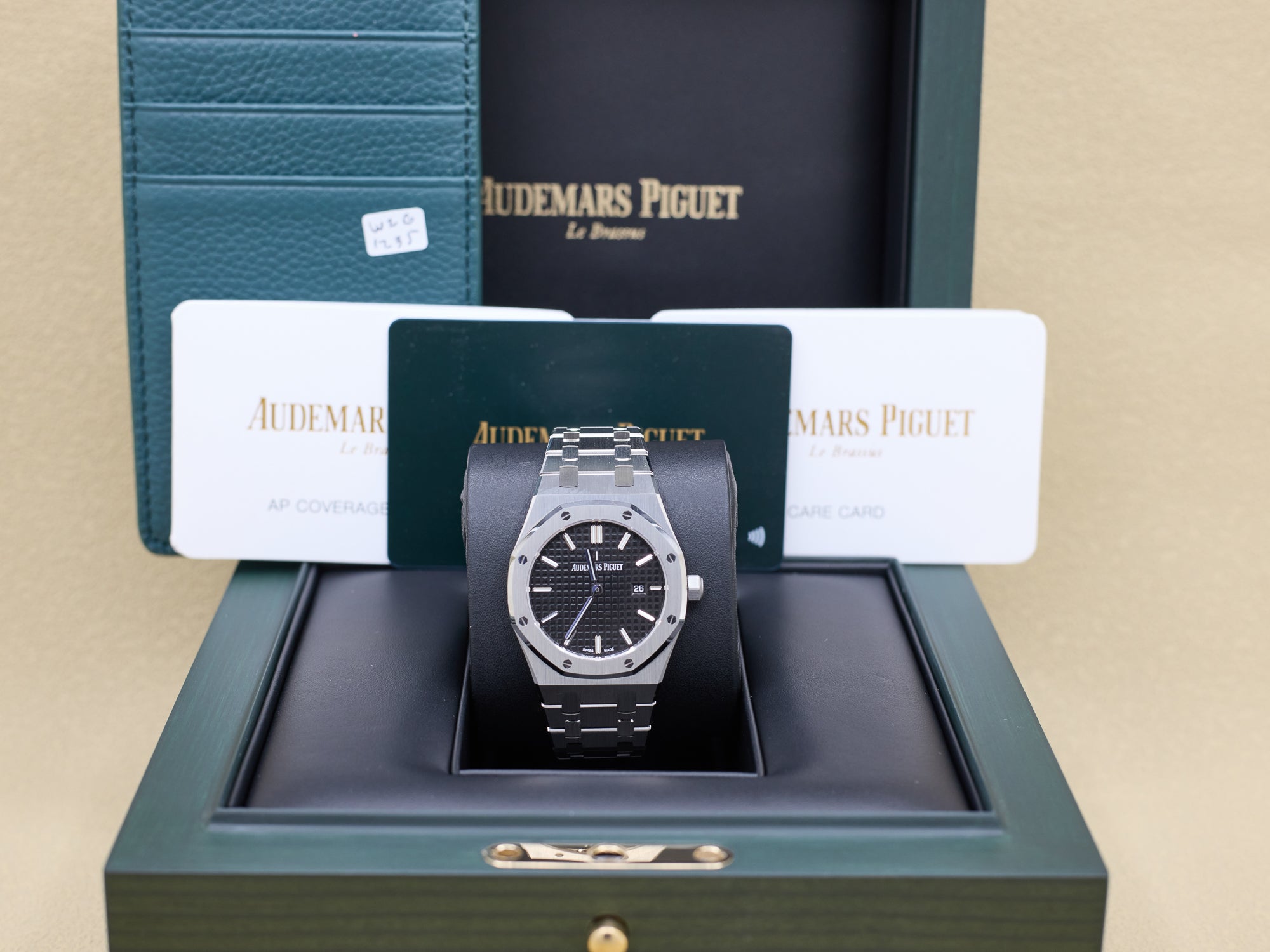 Audemars Piguet Royal Oak Quartz Ladies Black Dial on Bracelet 67650ST.OO.1261ST.01 Complete