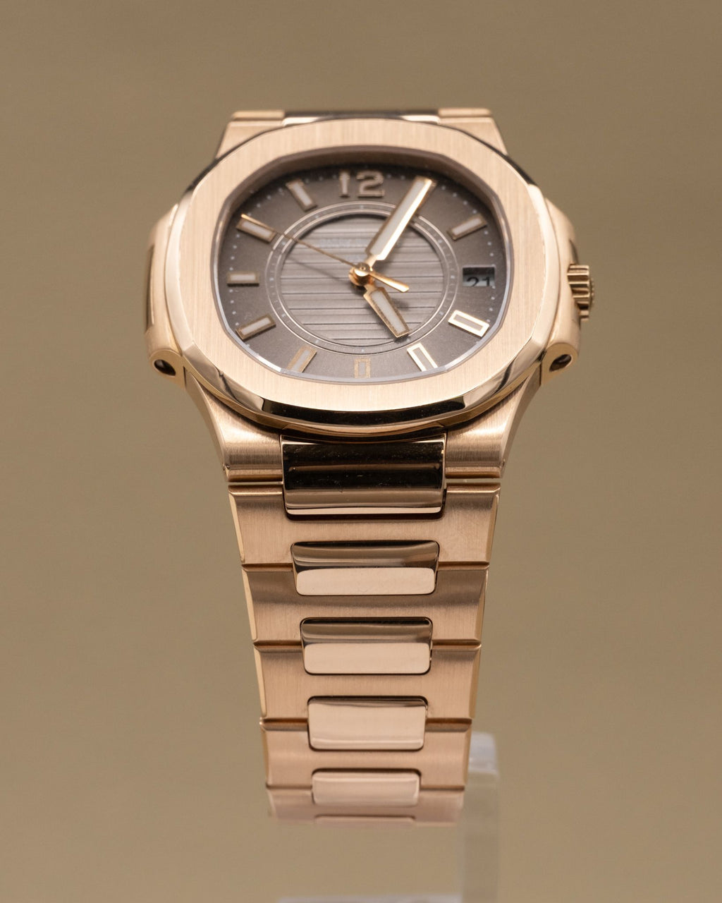 Patek Phillippe Nautilus Smoke Brown Dial on Rose Gold 7011/1R-010 Papers 2009