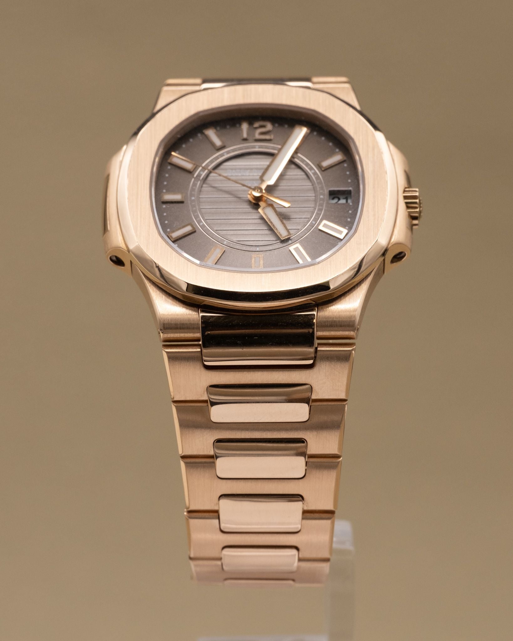 Patek Phillippe Nautilus Smoke Brown Dial on Rose Gold 7011/1R-010 Papers 2009