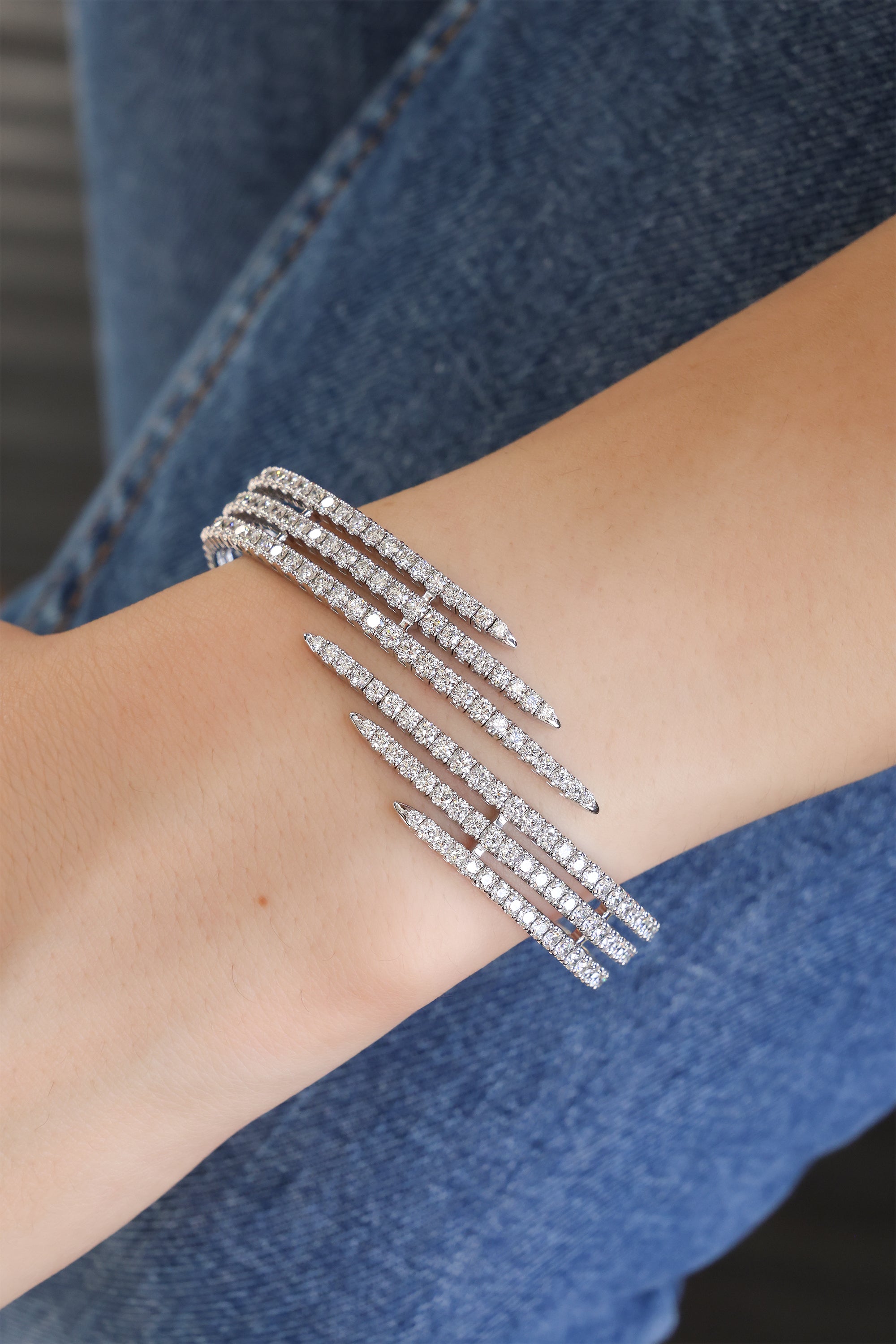 Elegant Diamond Bangles and Cuffs Bracelet, 5.47ct B-547BANG