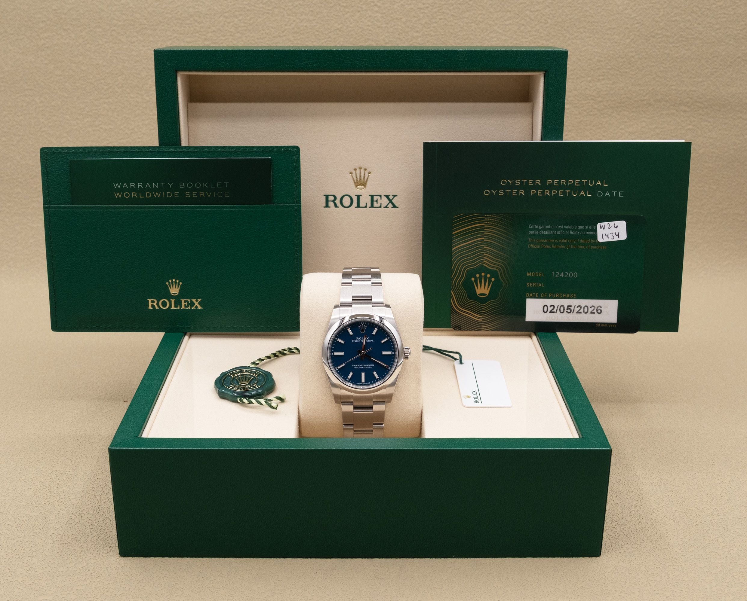 Rolex Oyster Perpetual 34 Blue Index Dial on Oyster 124200 Complete 2026