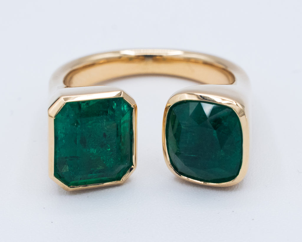 Yellow Gold Double Emerald Stone Ring Cocktail Ring 6.07 cts.