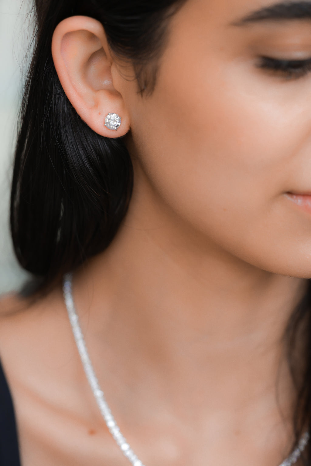 White Gold I I1 - KI1 Studs 2.78 cts.