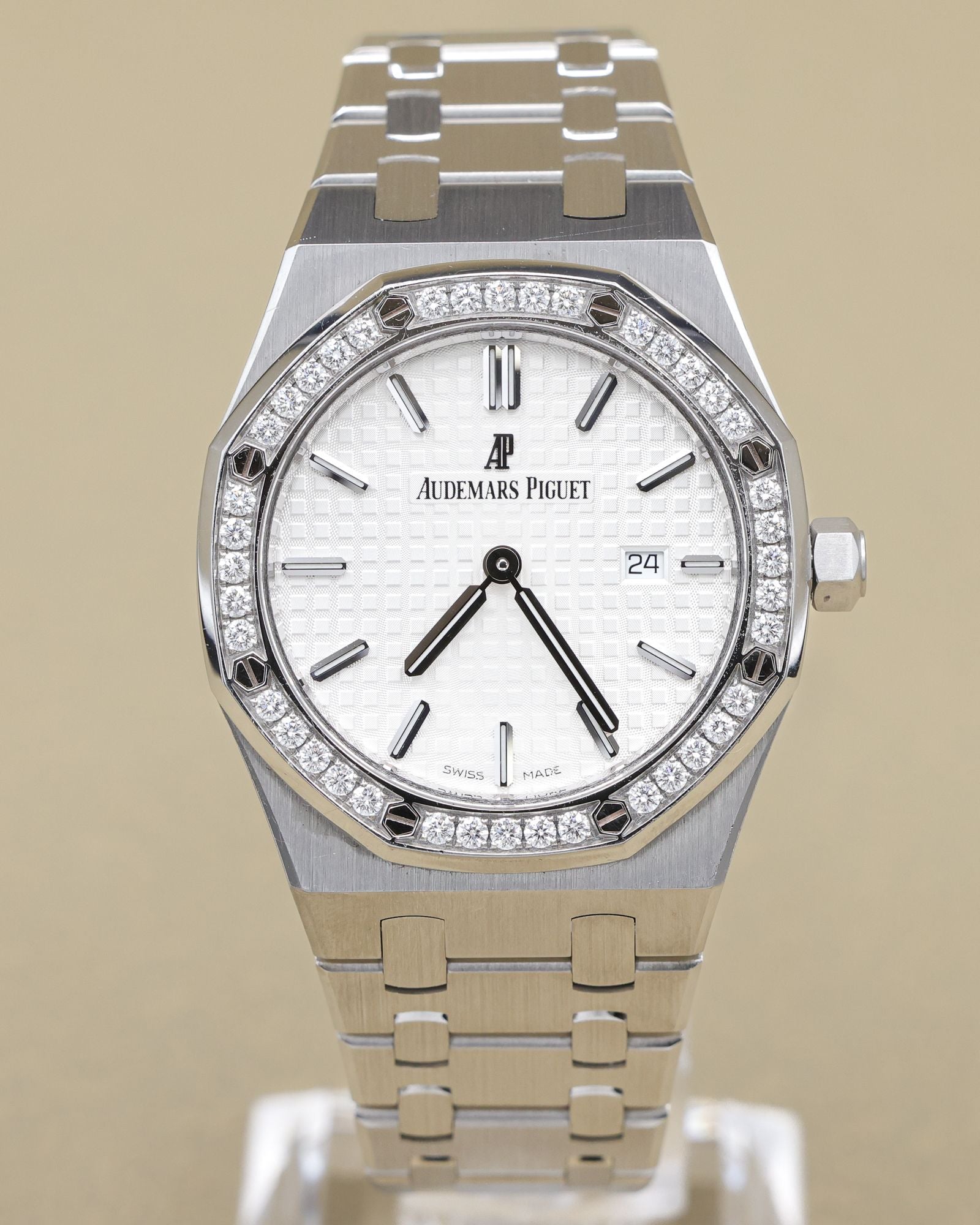 Audemars Piguet Royal Oak Quartz Ladies Silver Dial on Bracelet 67651ST.ZZ.1261ST.01 2015