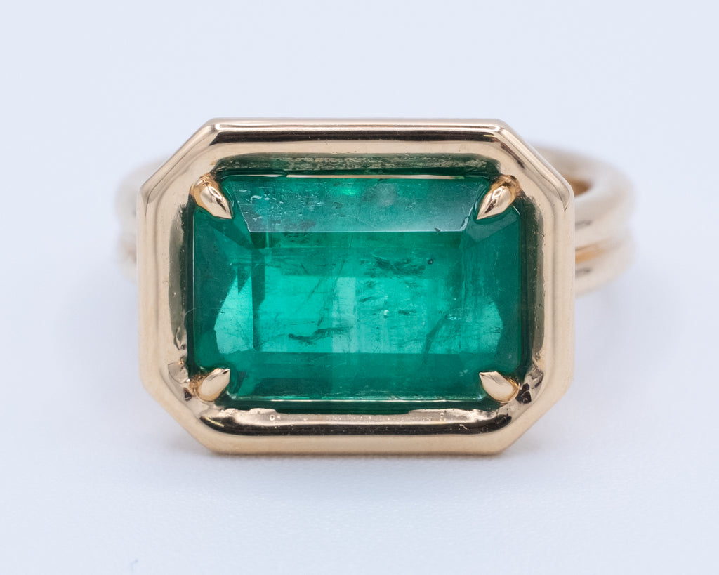 Emerald East-West Solitaire Ring 5.33 ct.