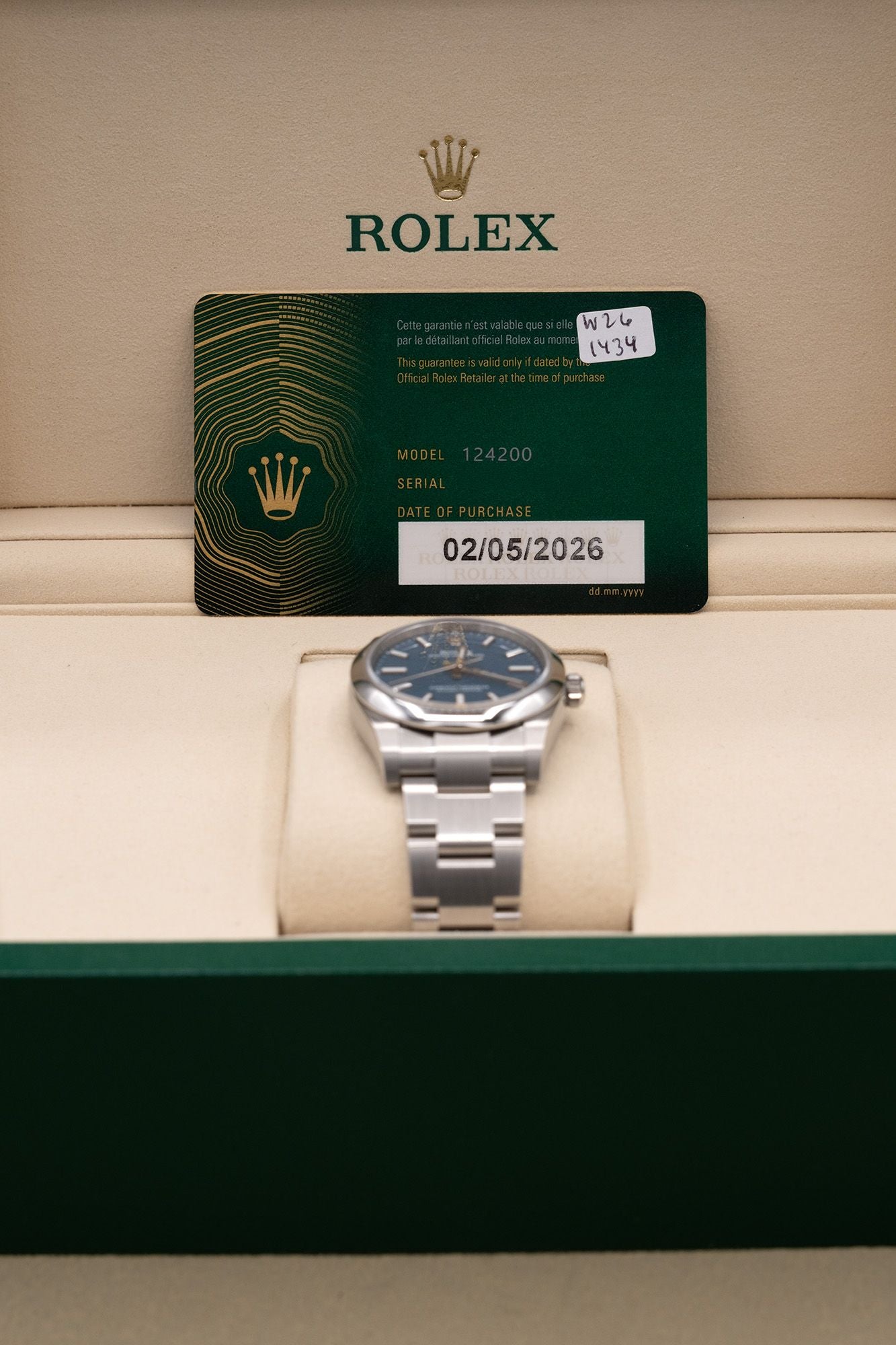 Rolex Oyster Perpetual 34 Blue Index Dial on Oyster 124200 Complete 2026