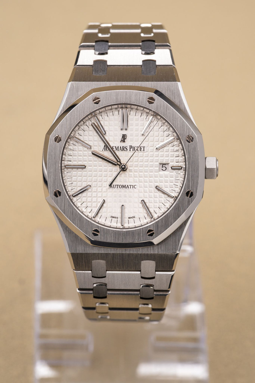 Audemars Piguet Royal Oak Selfwinding White Dial on Bracelet 15400ST.OO.1220ST.02 Complete 2014