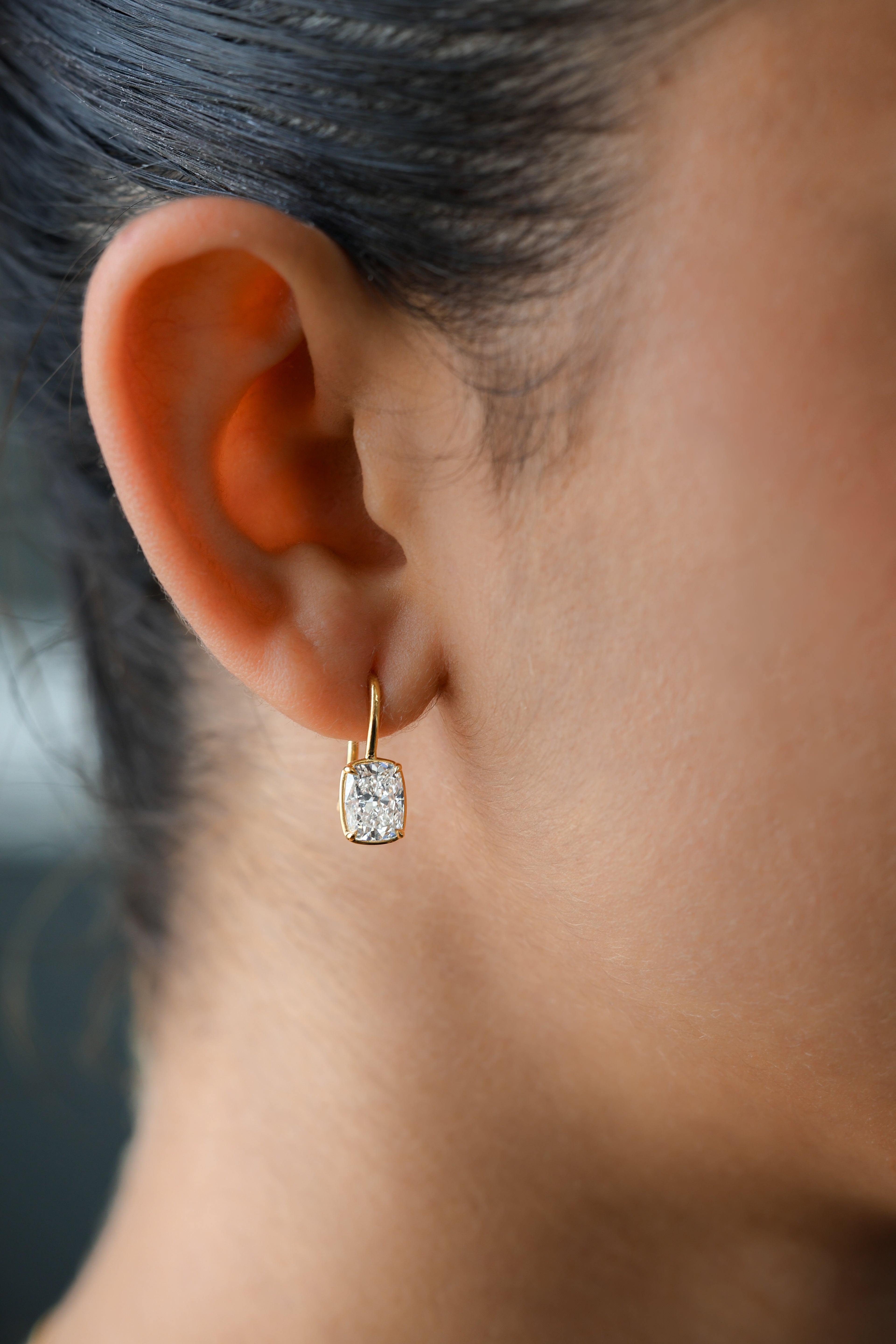 18KT Yellow Gold Cushion Natural Diamond Dangle Earrings 3.00ctw E-3CU