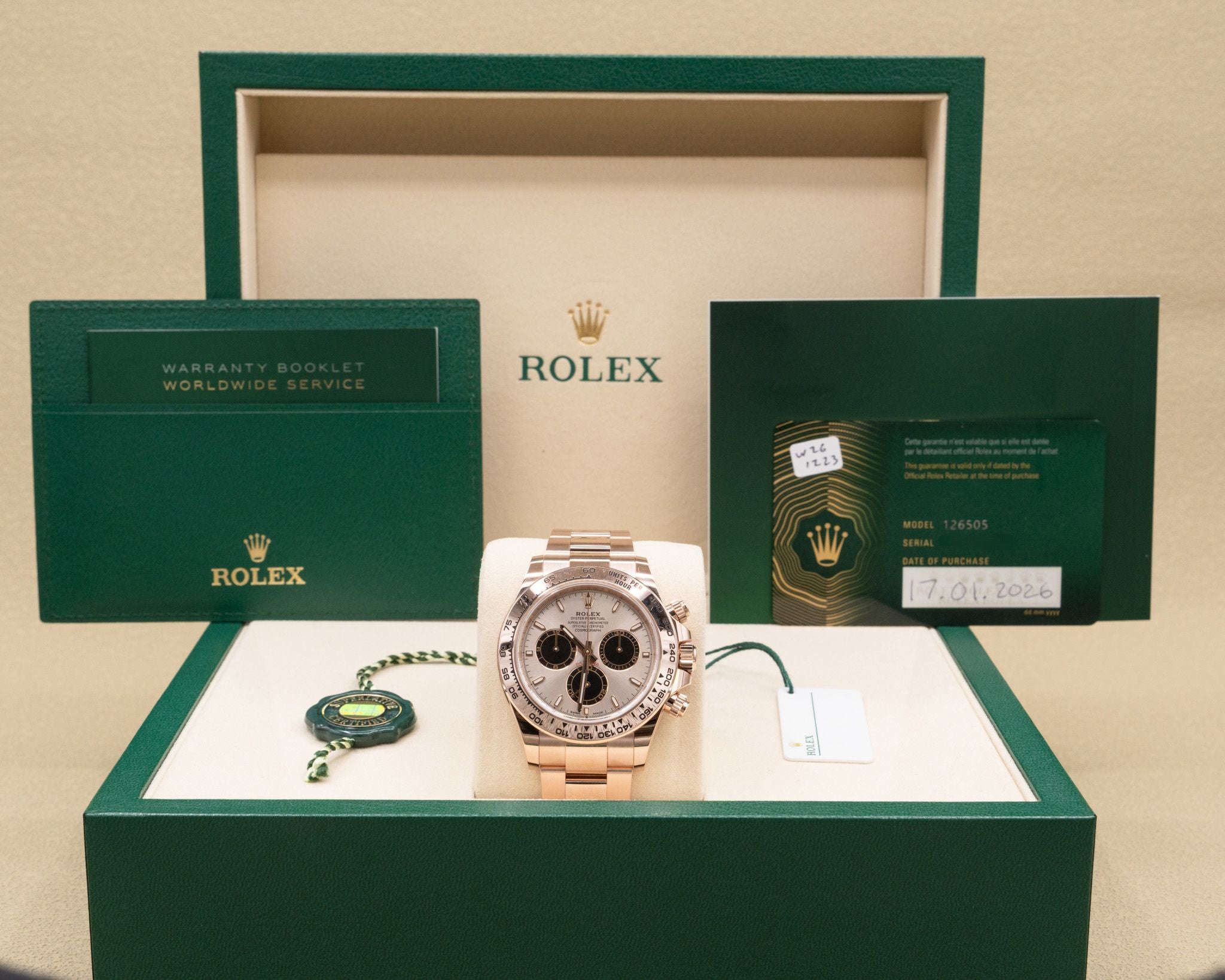 Rolex Daytona Sundust And Black Index Dial on Oyster 126505 Complete 2026