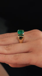 Yellow Gold Double Emerald Stone Ring Cocktail Ring 6.07 cts.