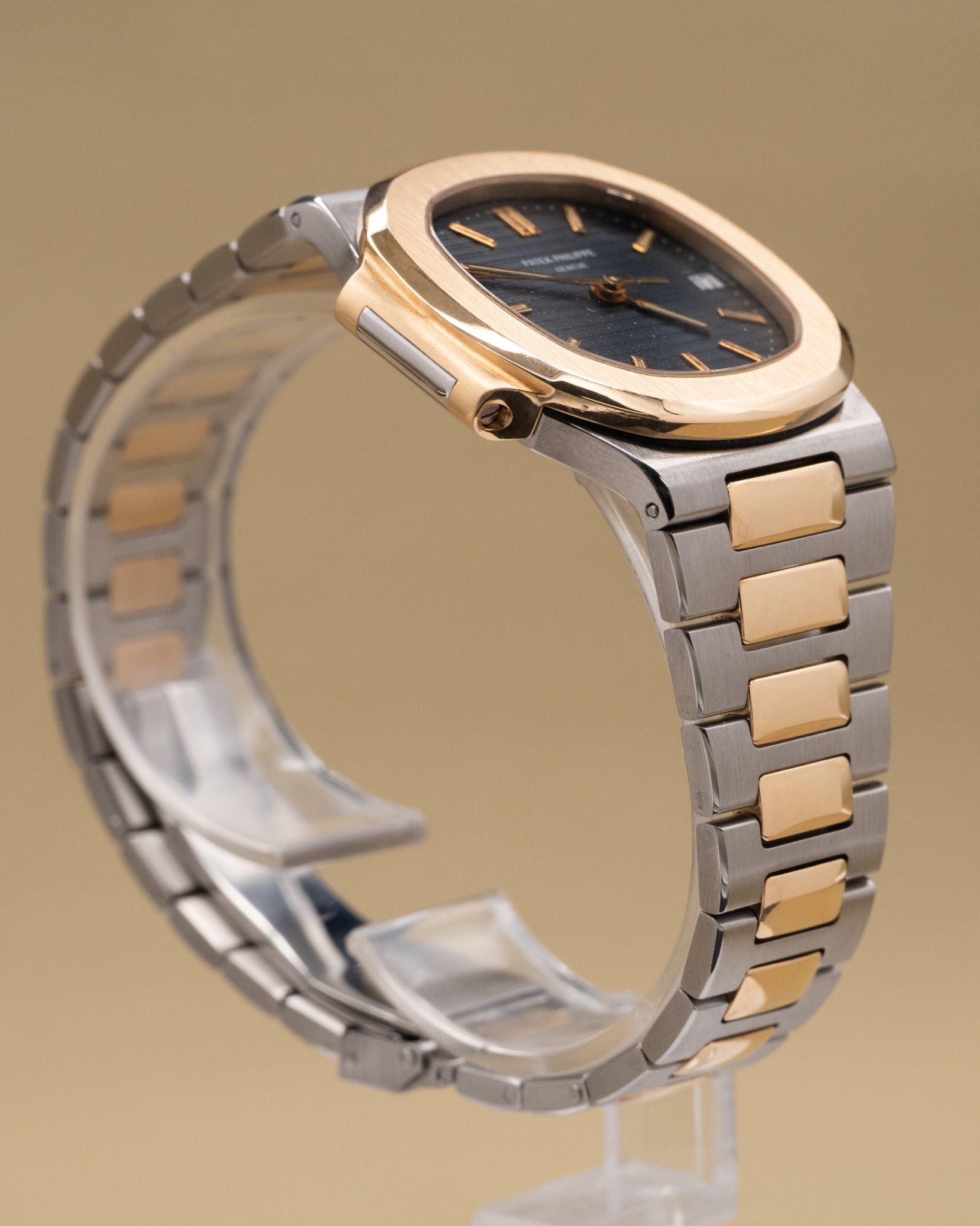 Patek Philippe Nautilus Blue Dial on Two tone 3800/001 Papers 1994