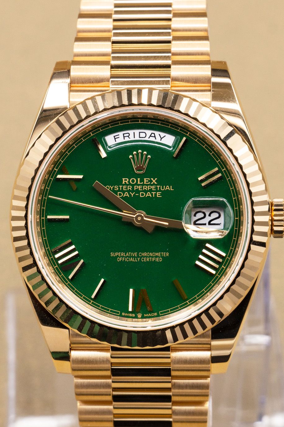 Rolex Day-Date 40 Green Roman Dial on President 228238 Complete 2026