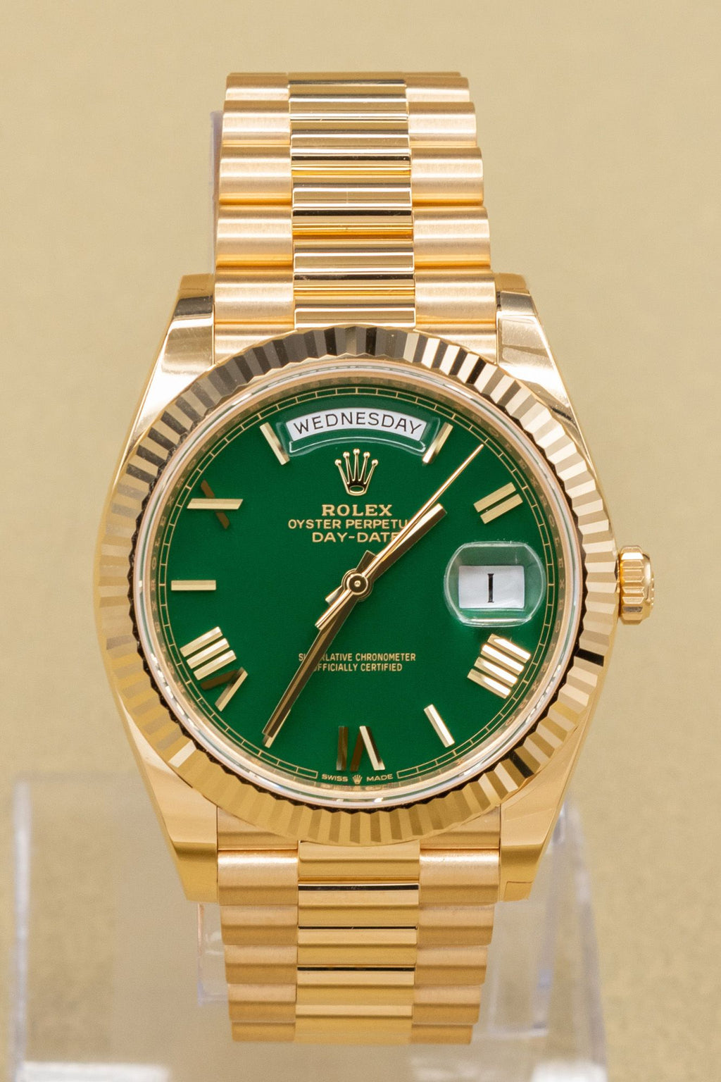 Rolex Day-Date 40 Green Roman Dial on President 228238 Complete 2026