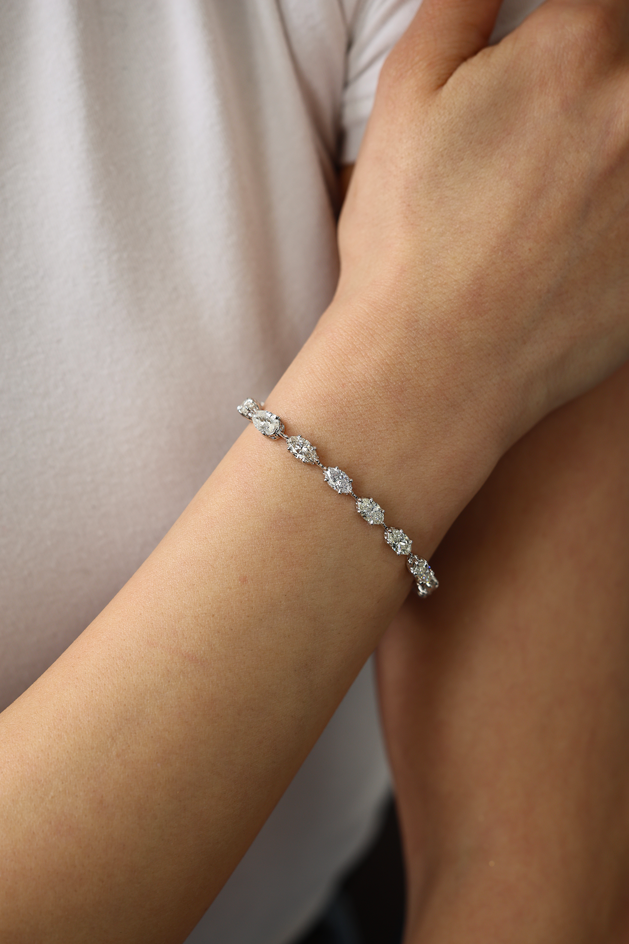 Mizrahi Designer Diamond Tennis Bracelet, 8.80ct B-880