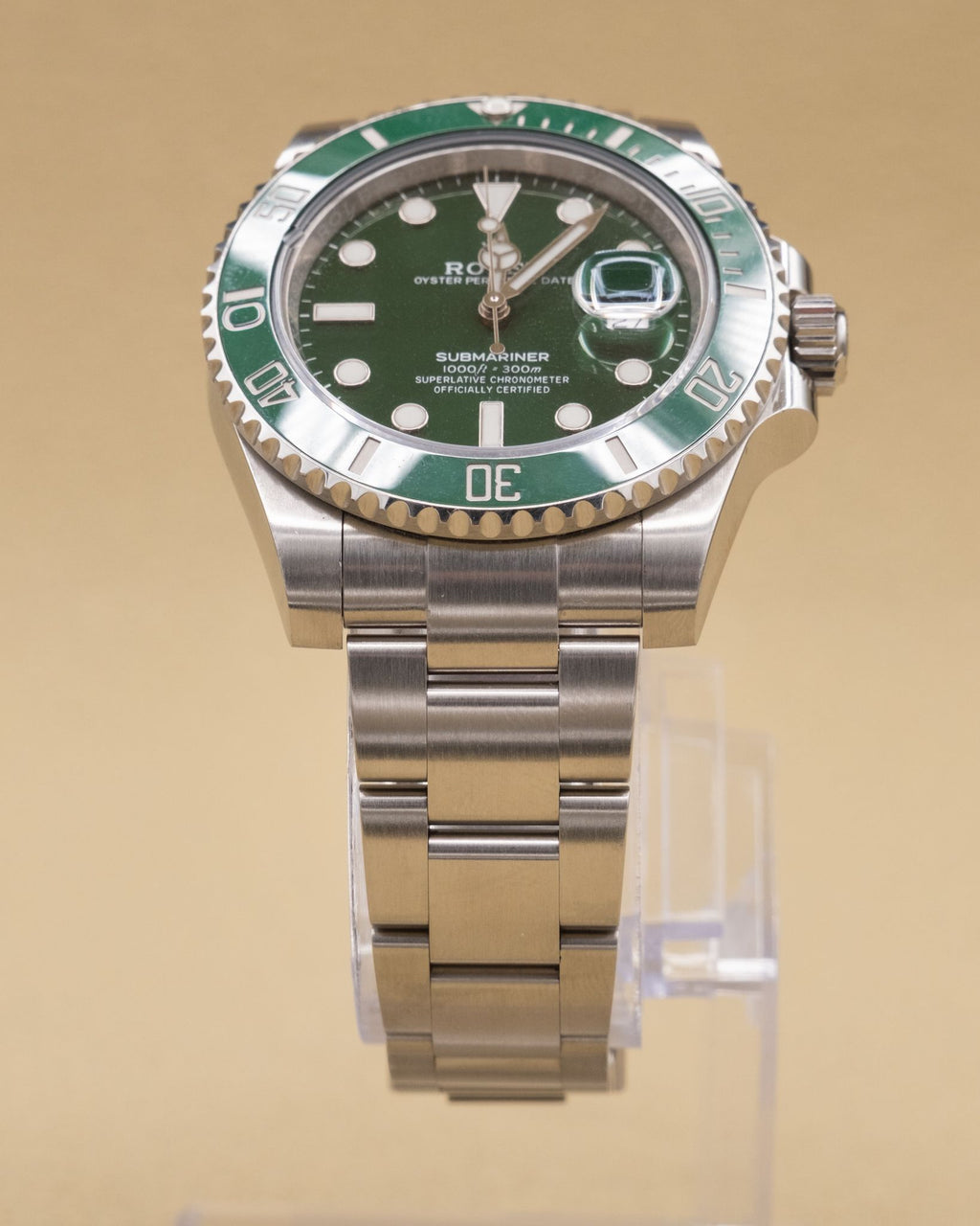 Rolex Submariner Hulk Green Dial on Oyster 116610LV Complete 2019
